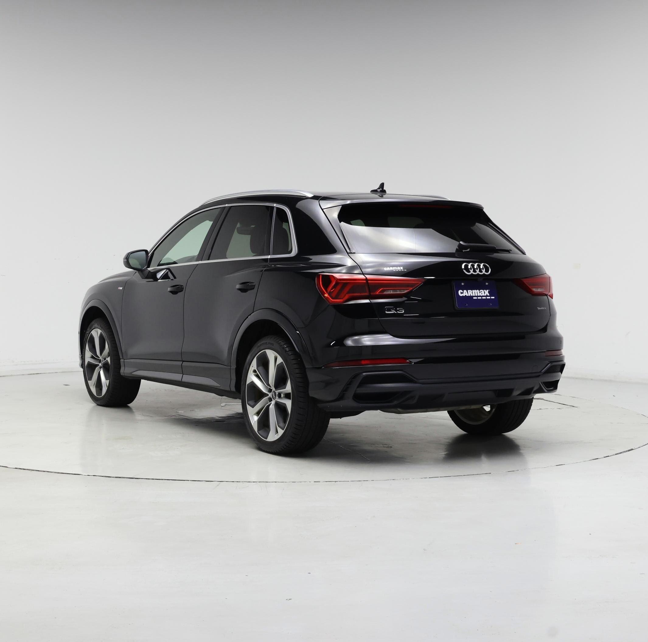 Thumbnail: 2021 Audi Q3 - 2