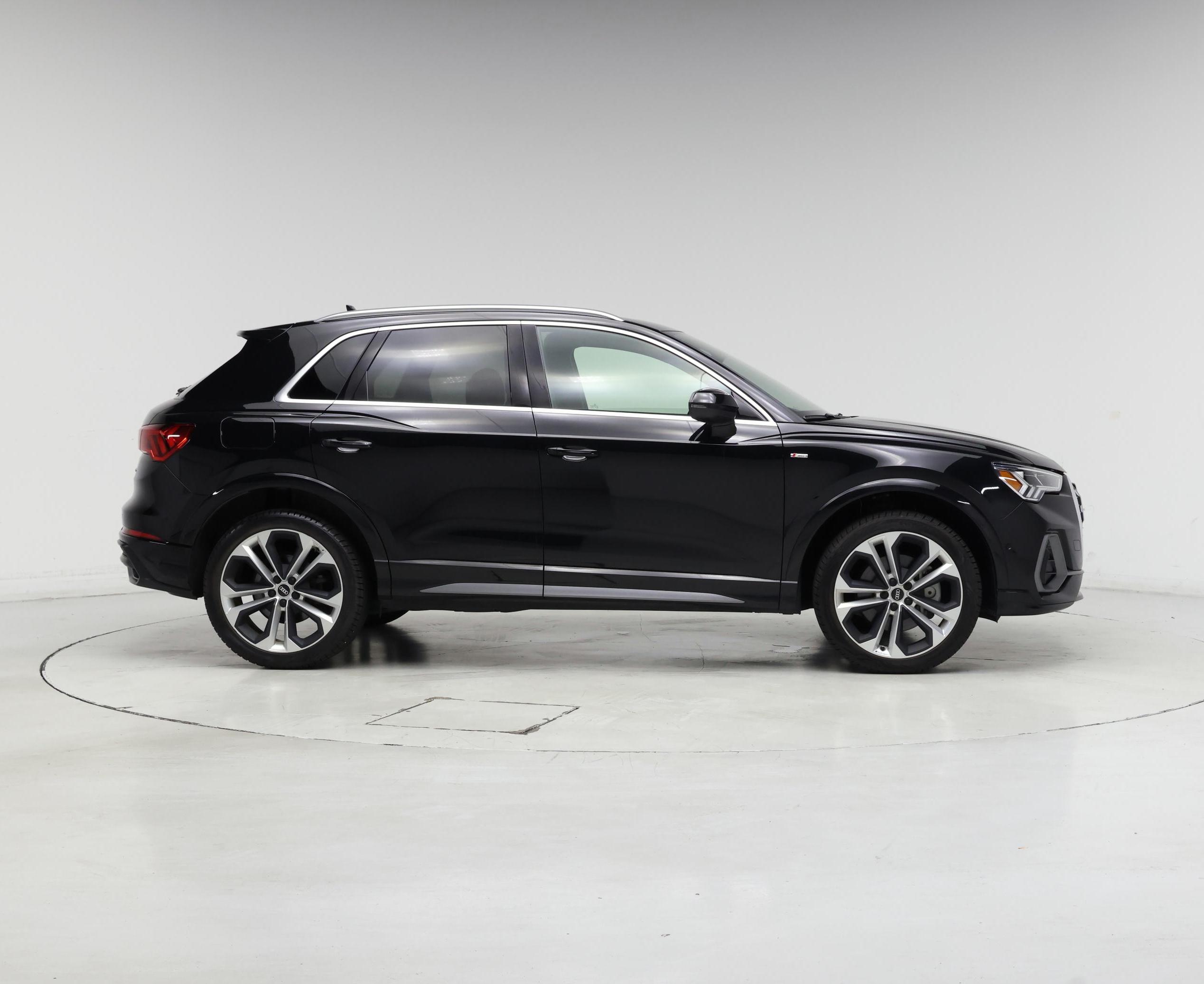 Thumbnail: 2021 Audi Q3 - 7