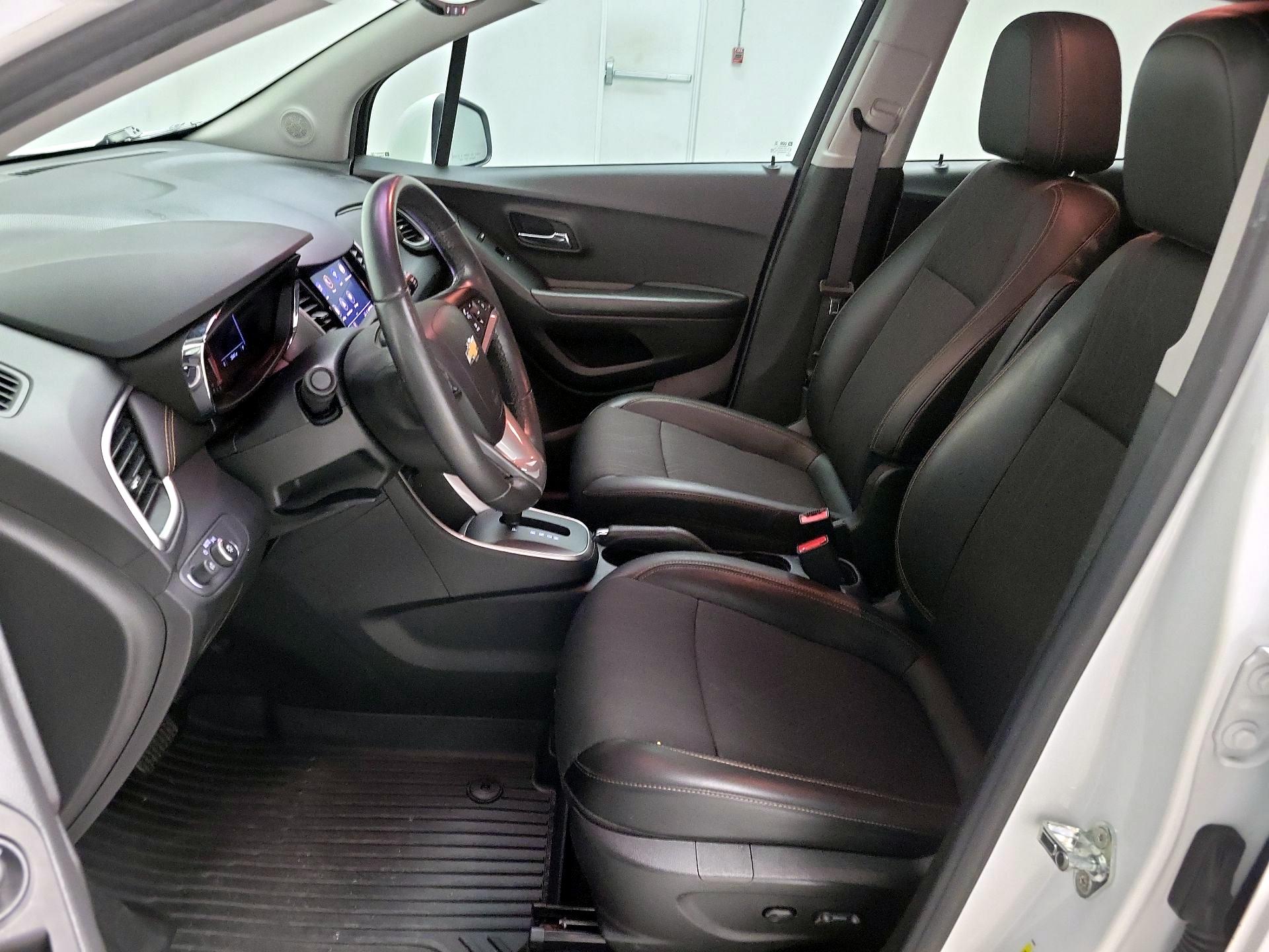 Thumbnail: 2021 Chevrolet Trax - 11