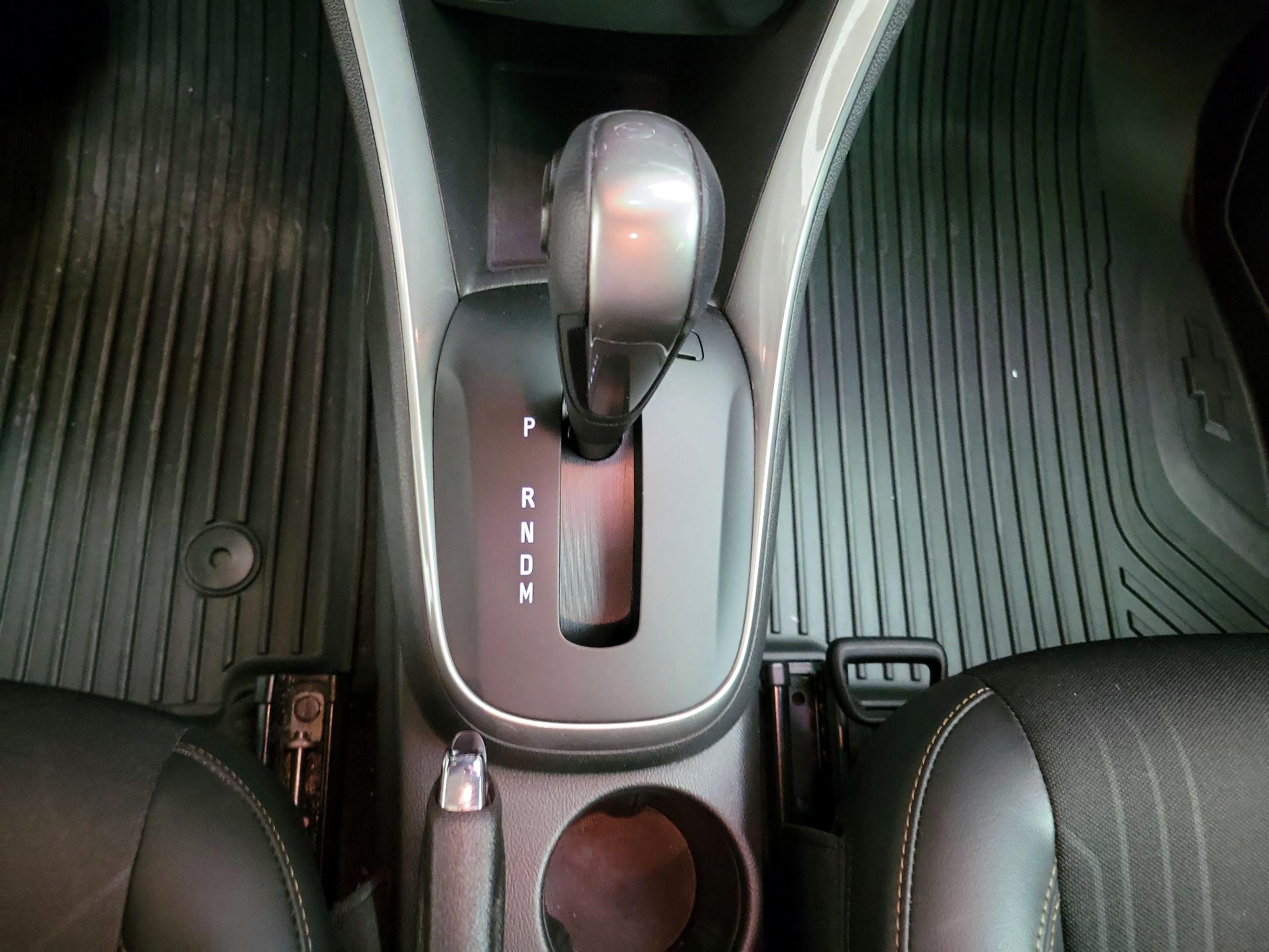 Thumbnail: 2021 Chevrolet Trax - 18
