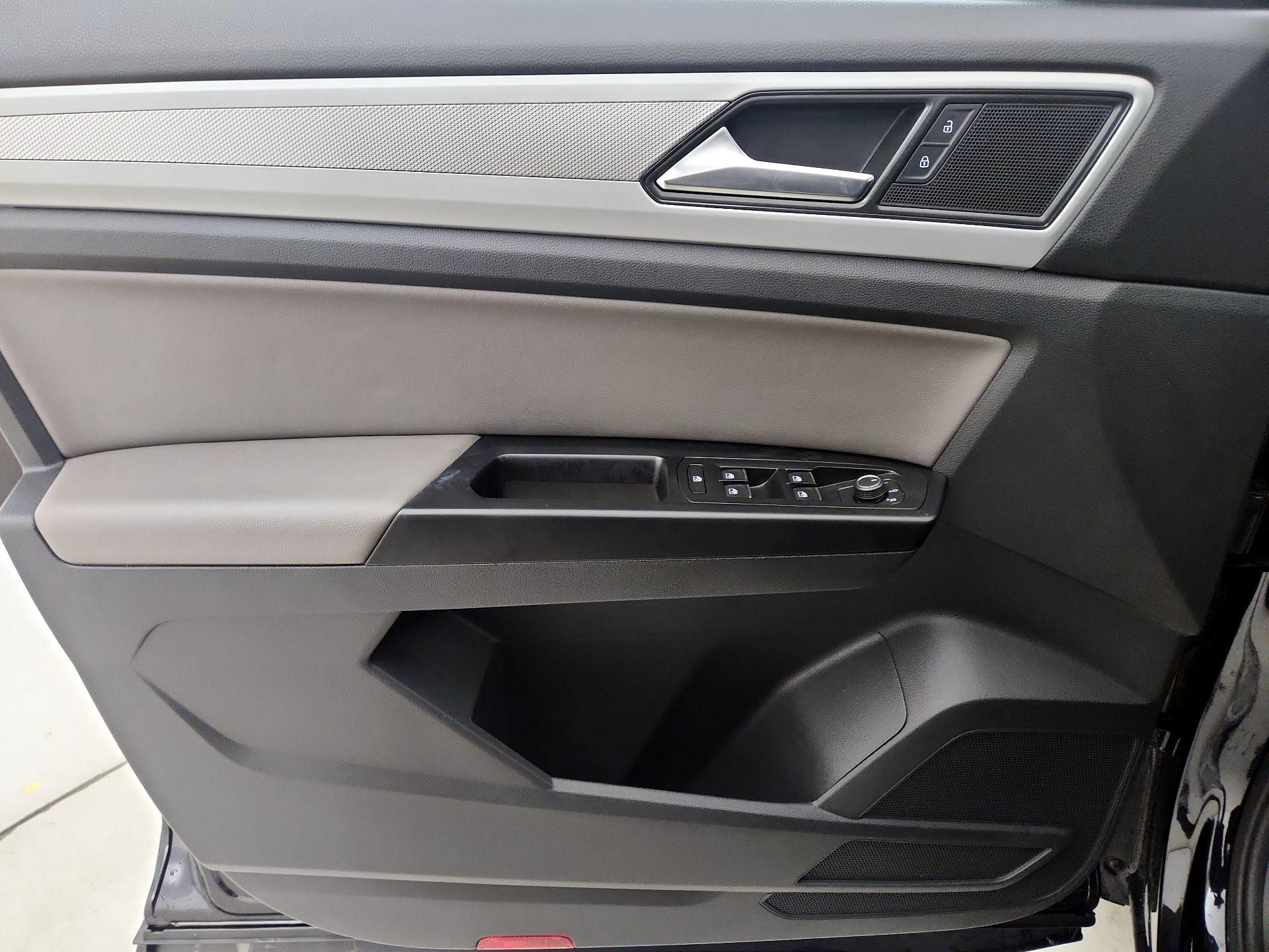 Thumbnail: 2021 Volkswagen Atlas - 12
