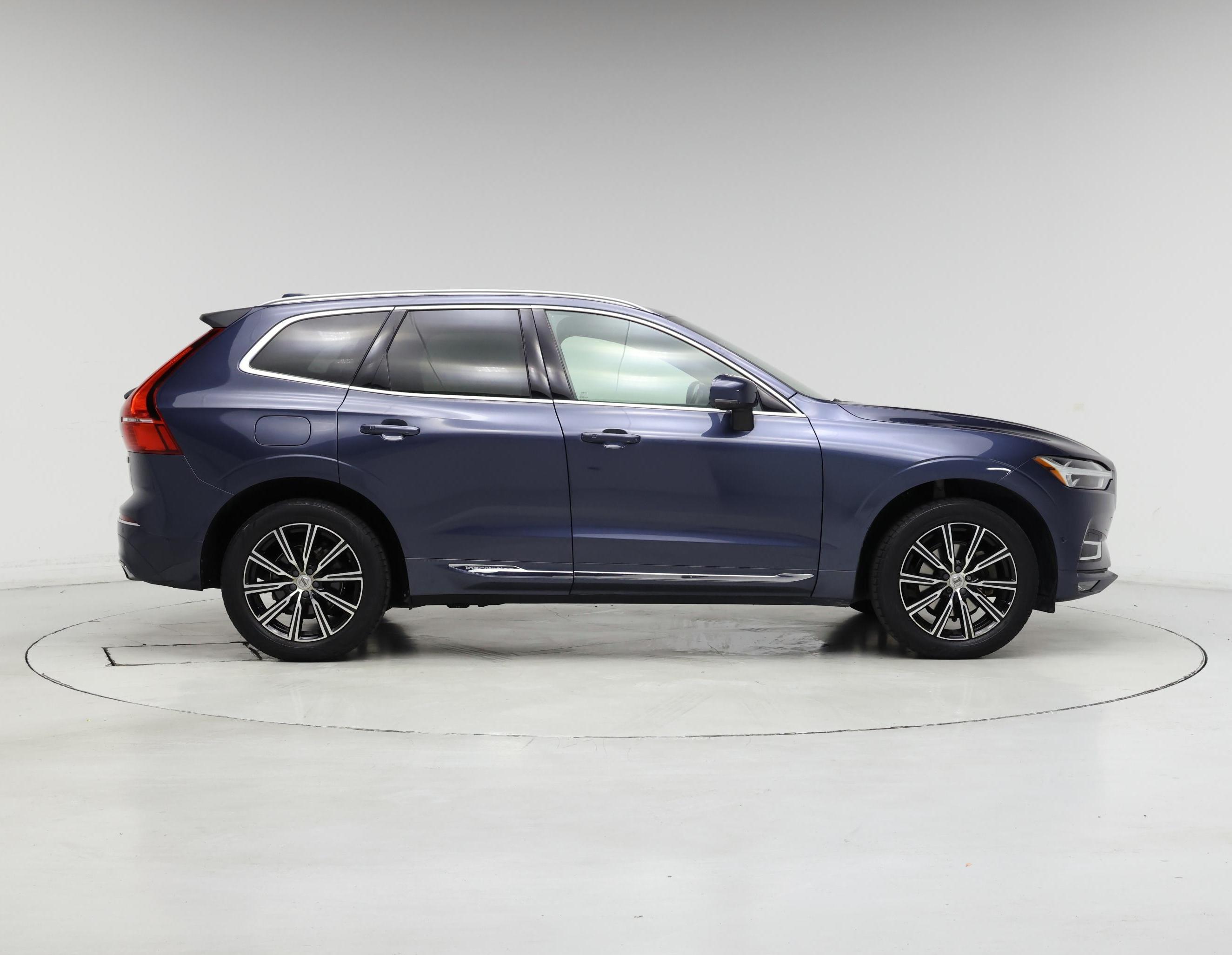 Thumbnail: 2019 Volvo XC60 - 7