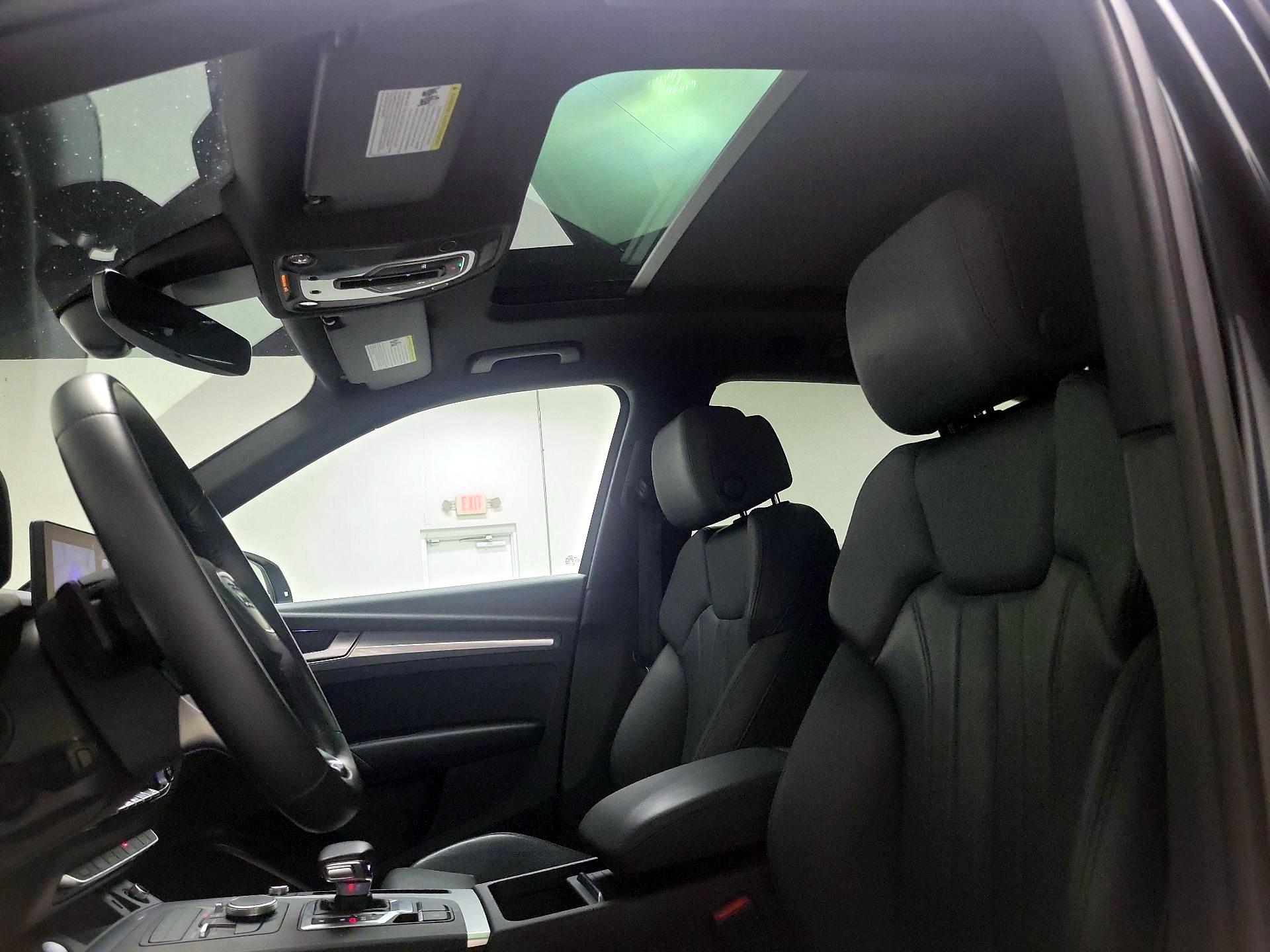 Thumbnail: 2020 Audi Q5 - 19