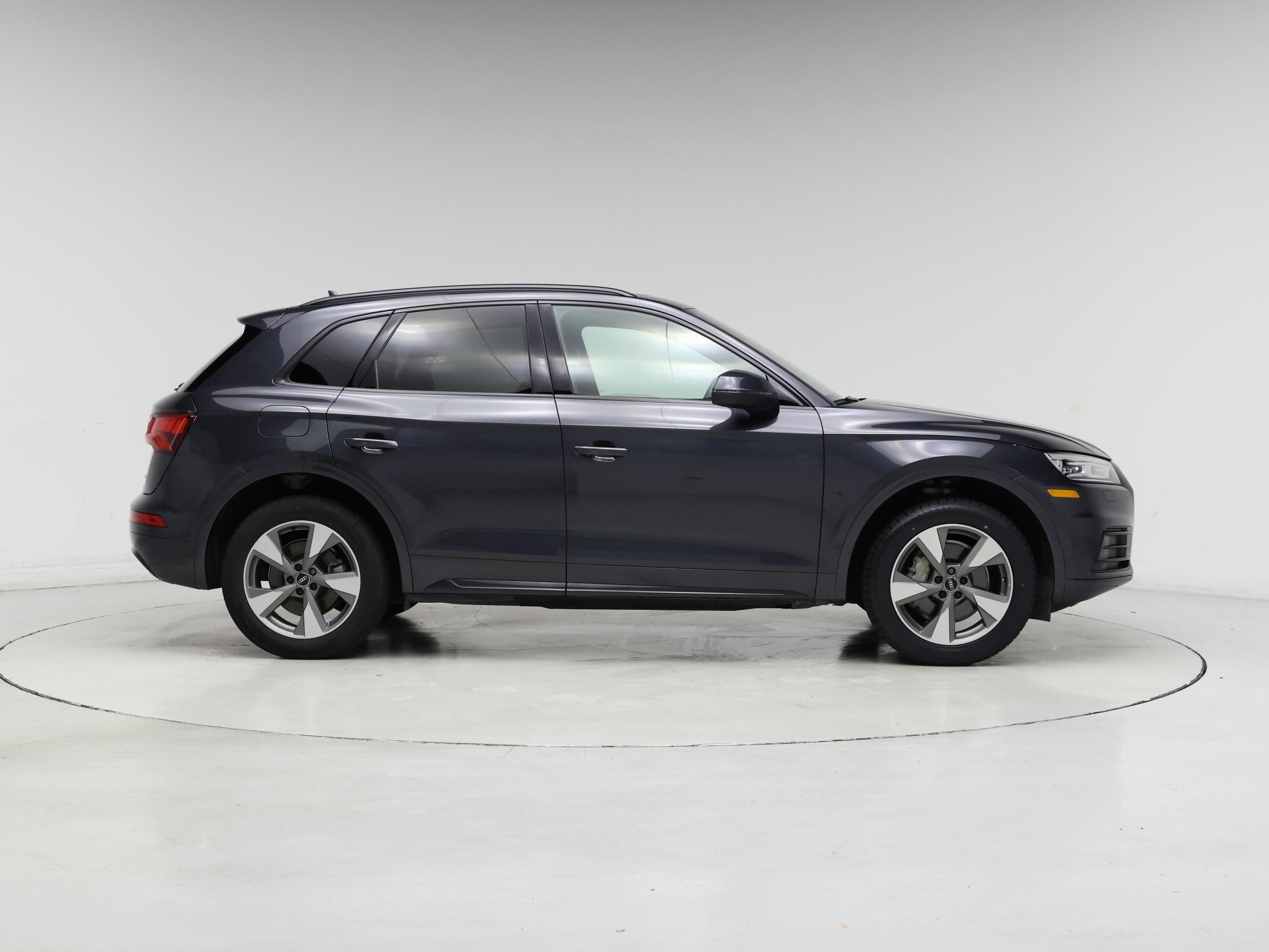 Thumbnail: 2020 Audi Q5 - 7