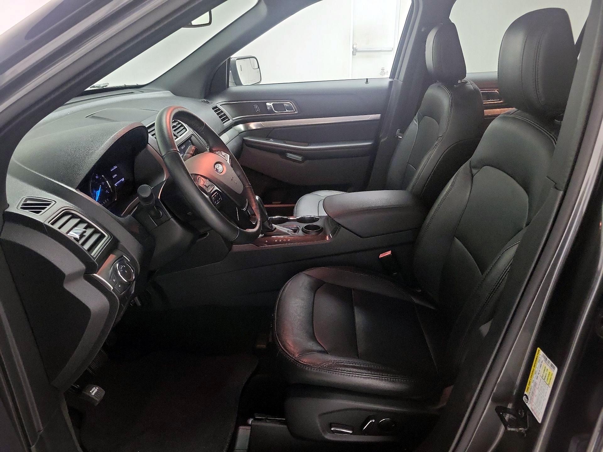 Thumbnail: 2018 Ford Explorer - 11