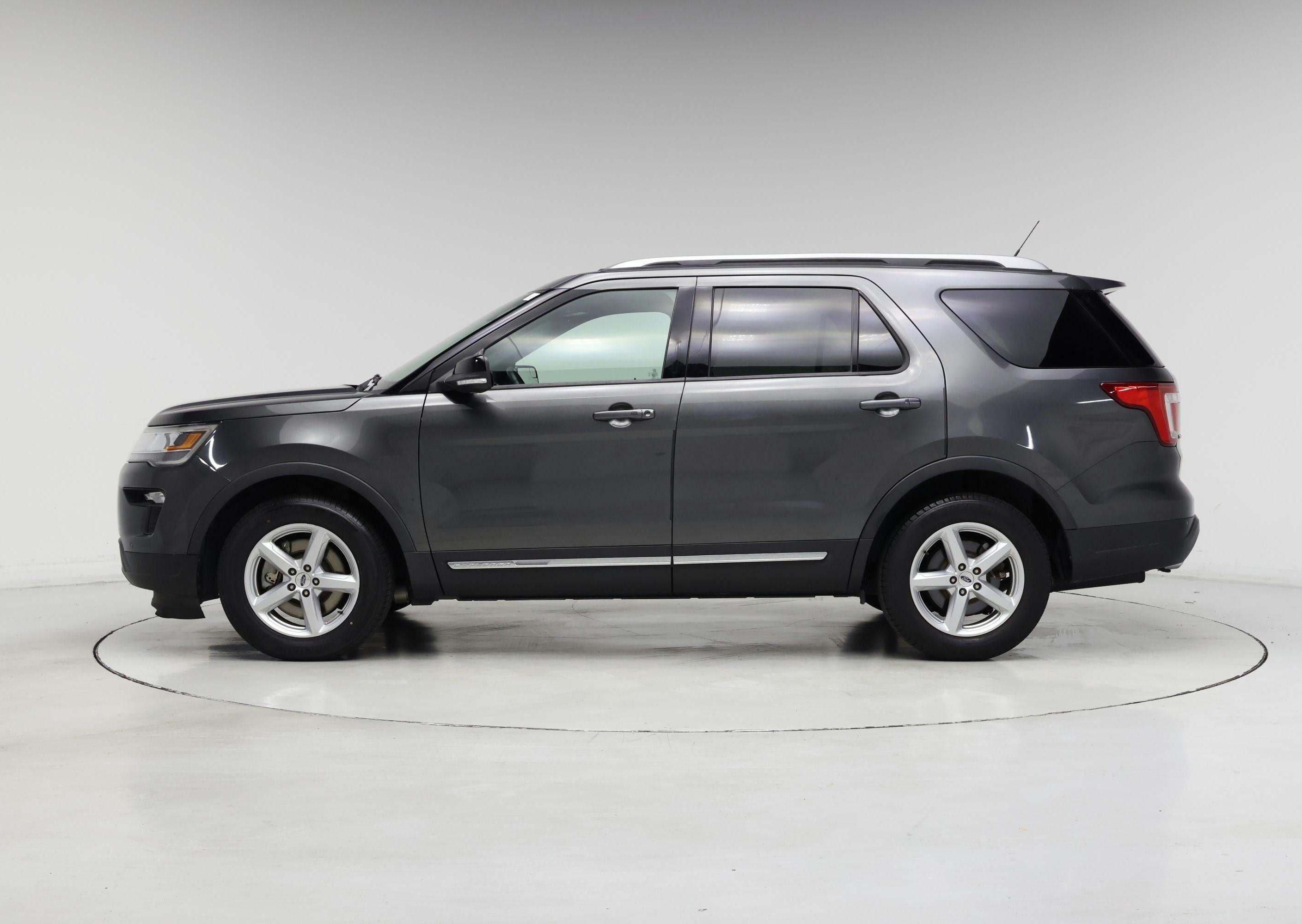 Thumbnail: 2018 Ford Explorer - 3