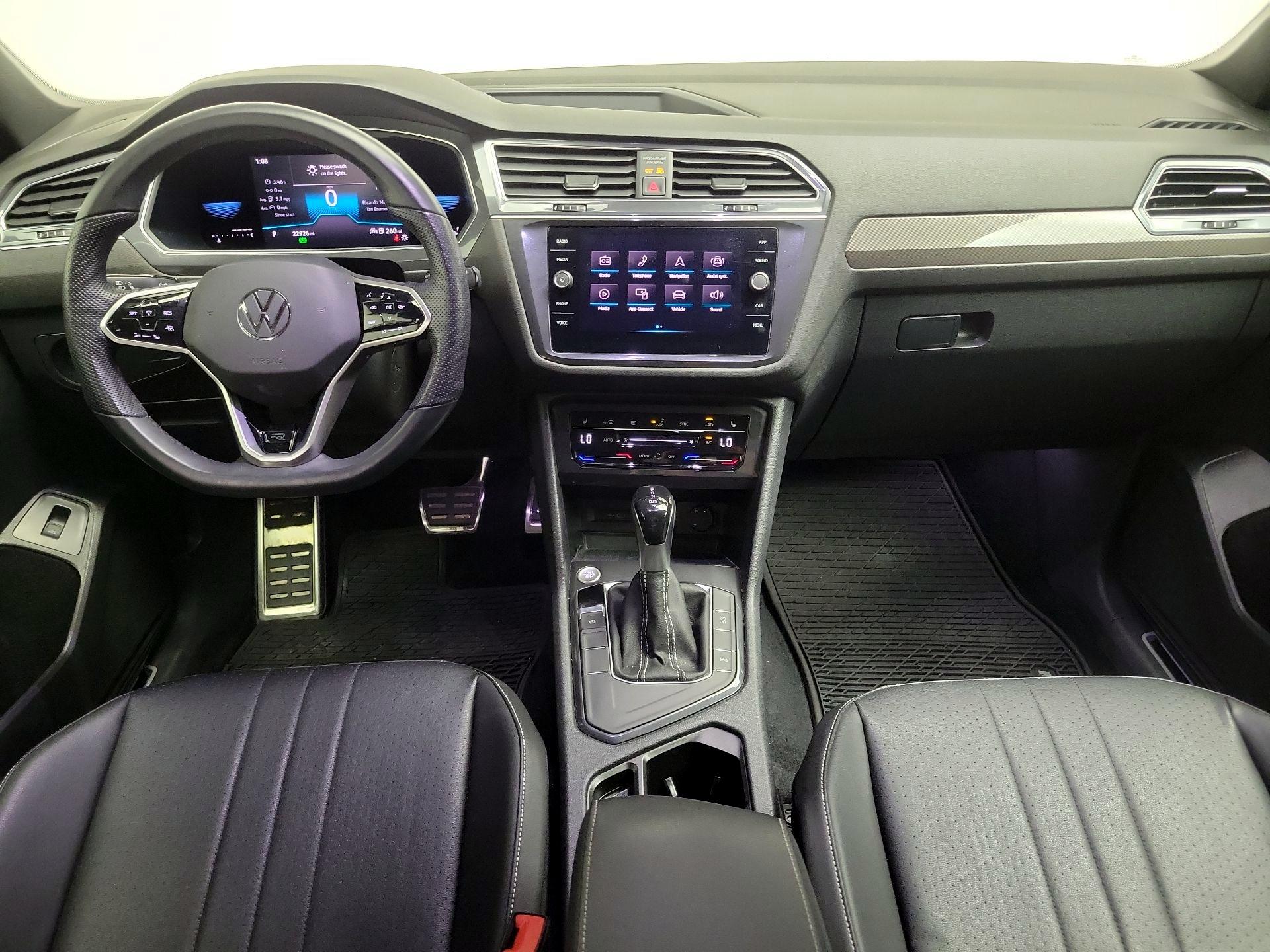 Thumbnail: 2022 Volkswagen Tiguan - 9