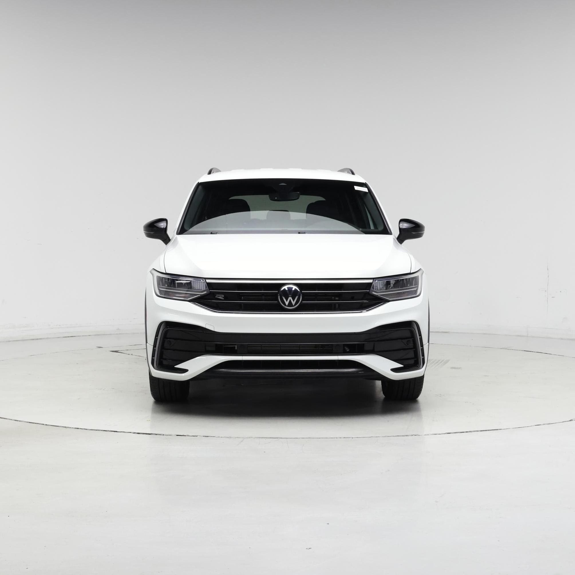 Thumbnail: 2022 Volkswagen Tiguan - 5