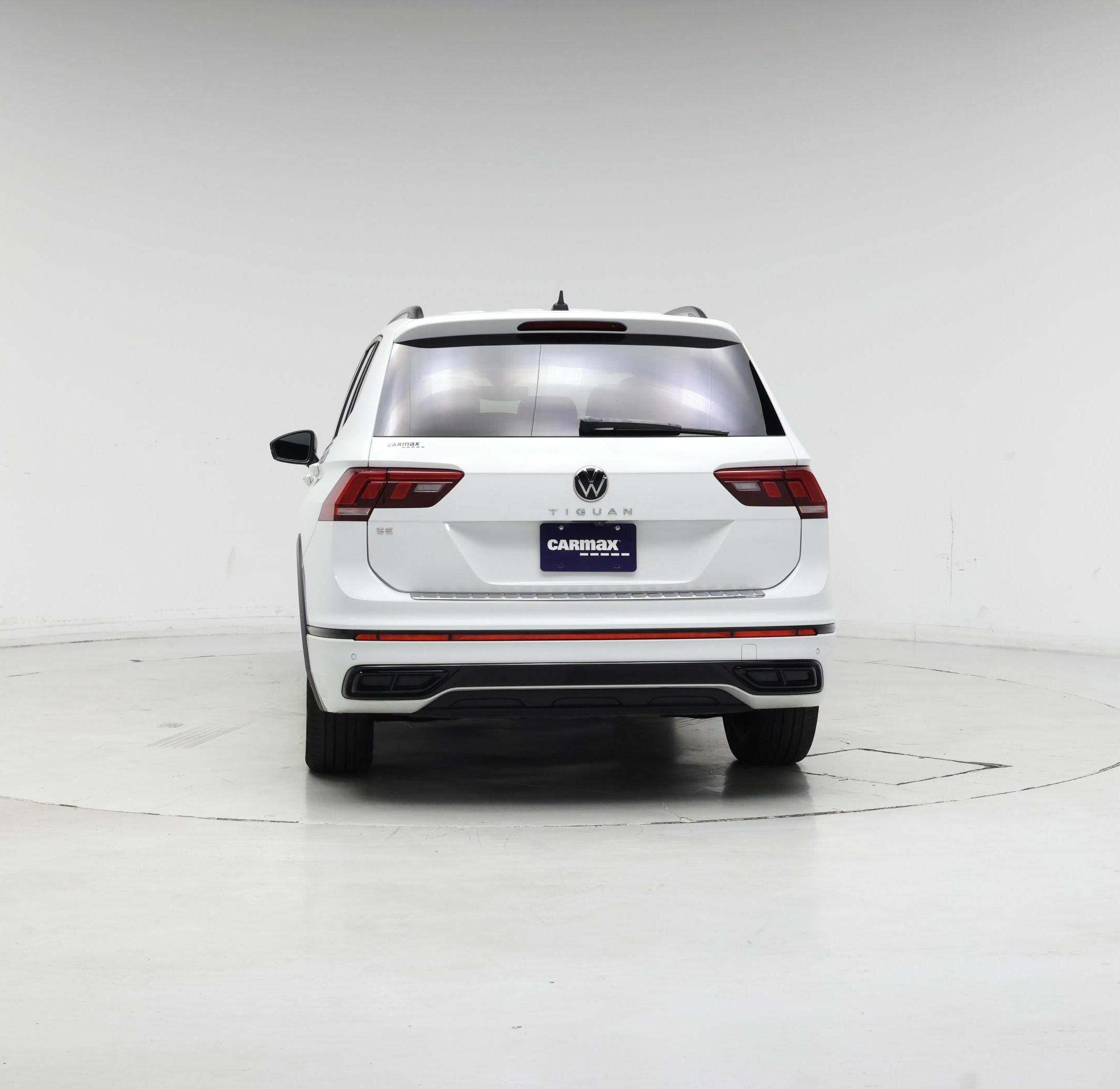 Thumbnail: 2022 Volkswagen Tiguan - 6