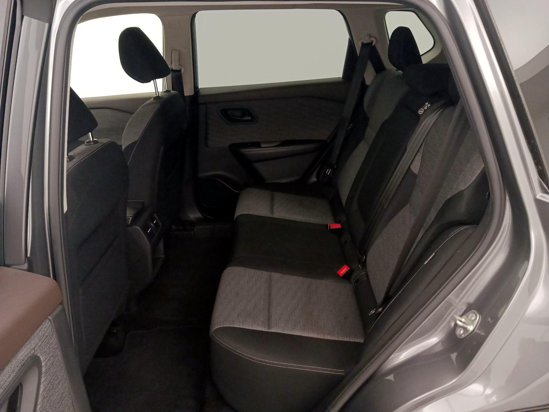 Thumbnail: 2021 Nissan Rogue - 19