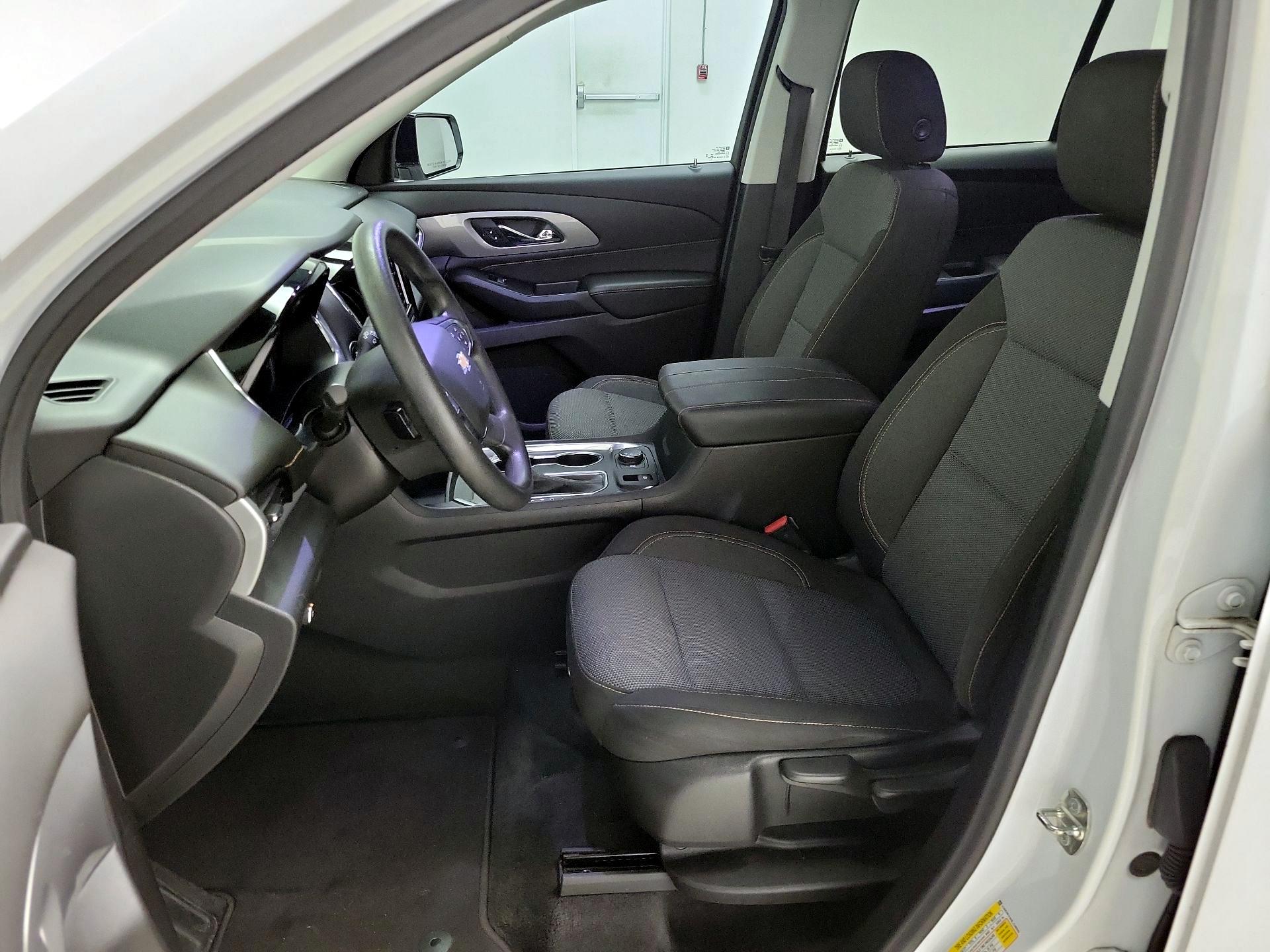 Thumbnail: 2020 Chevrolet Traverse - 11