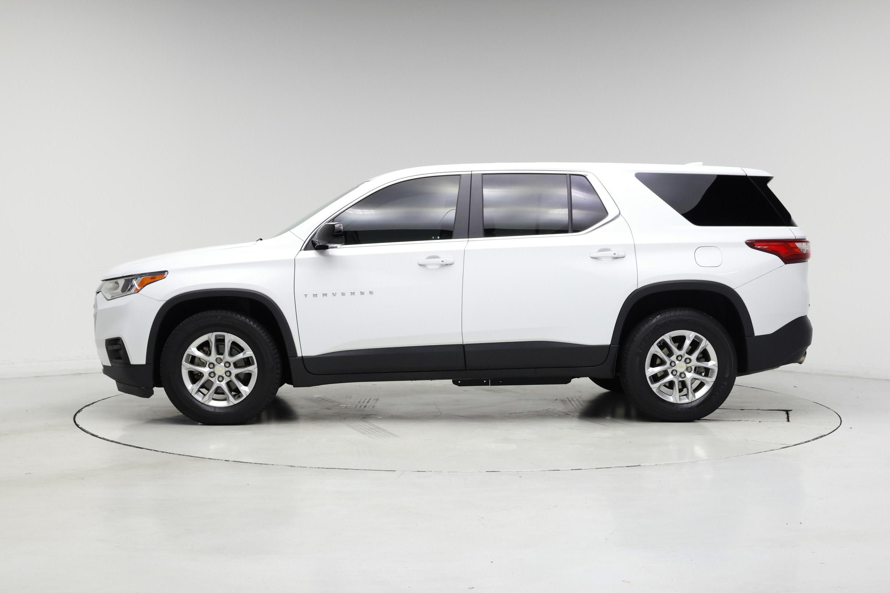 Thumbnail: 2020 Chevrolet Traverse - 3