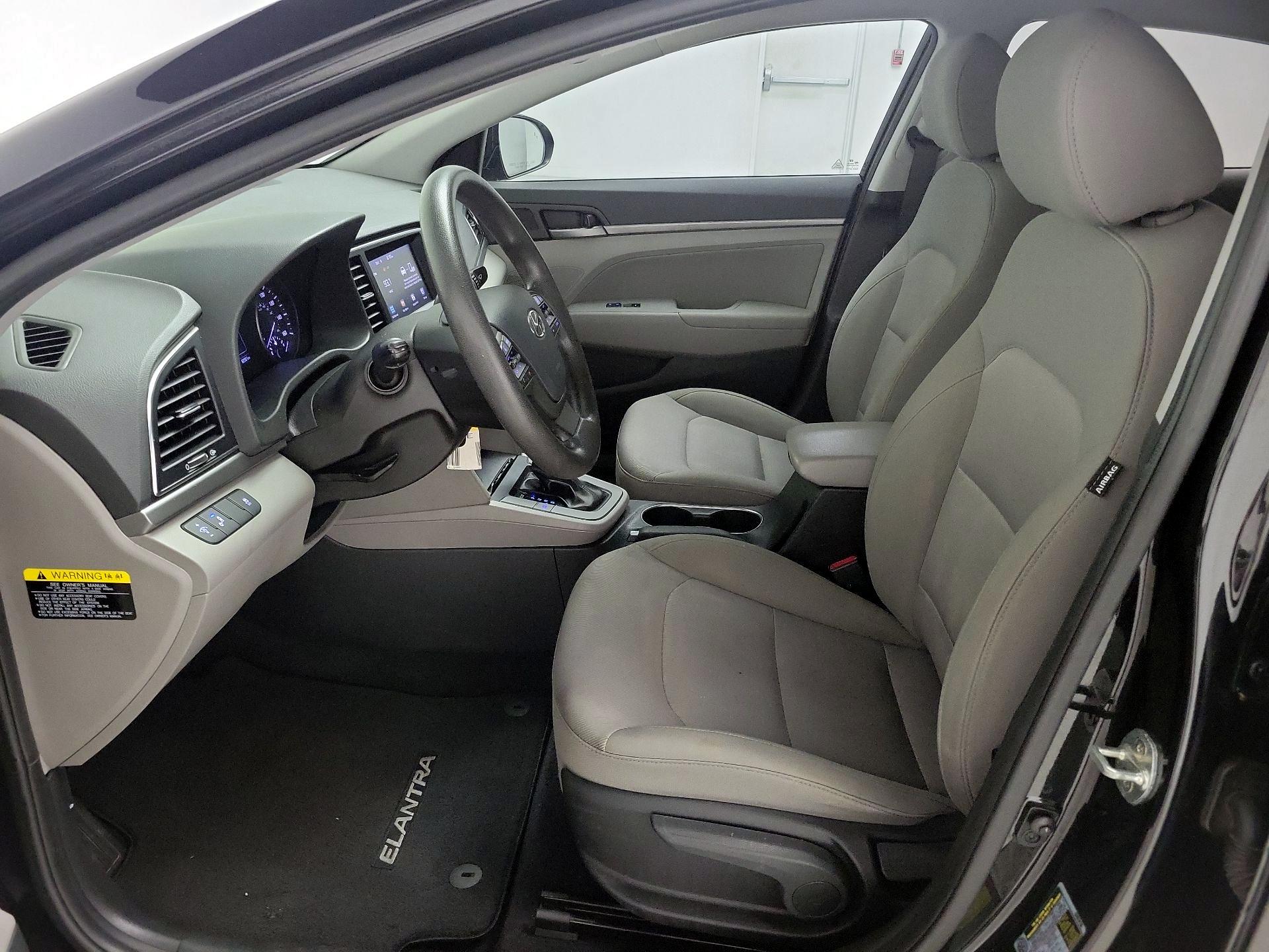 Thumbnail: 2018 Hyundai Elantra - 11