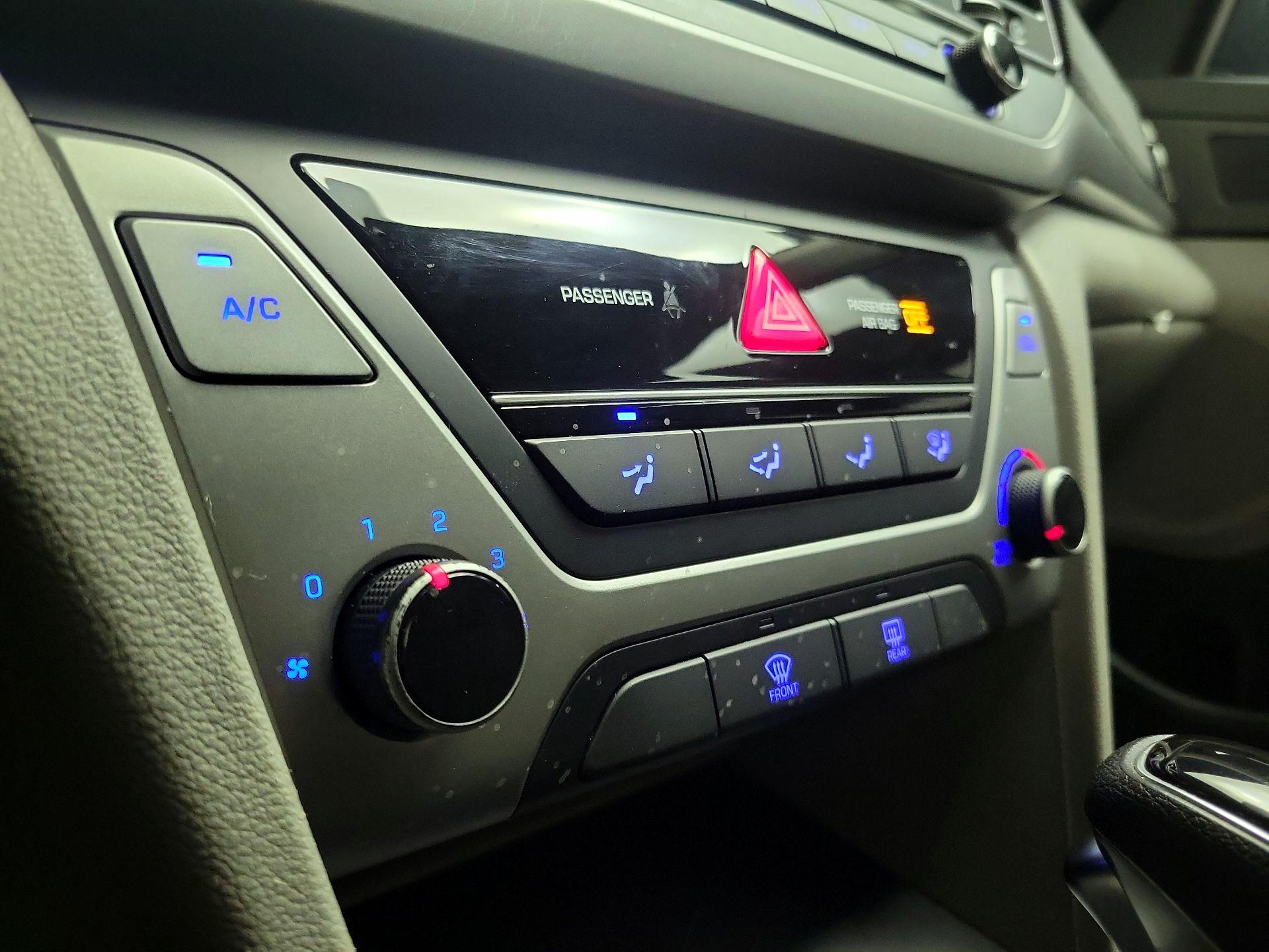 Thumbnail: 2018 Hyundai Elantra - 16