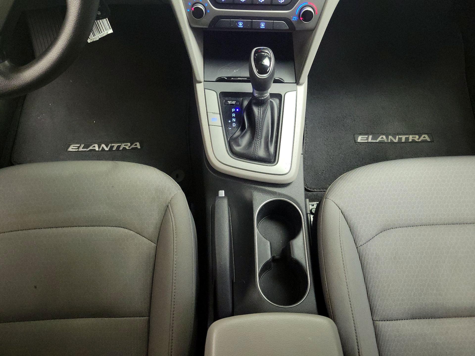 Thumbnail: 2018 Hyundai Elantra - 17