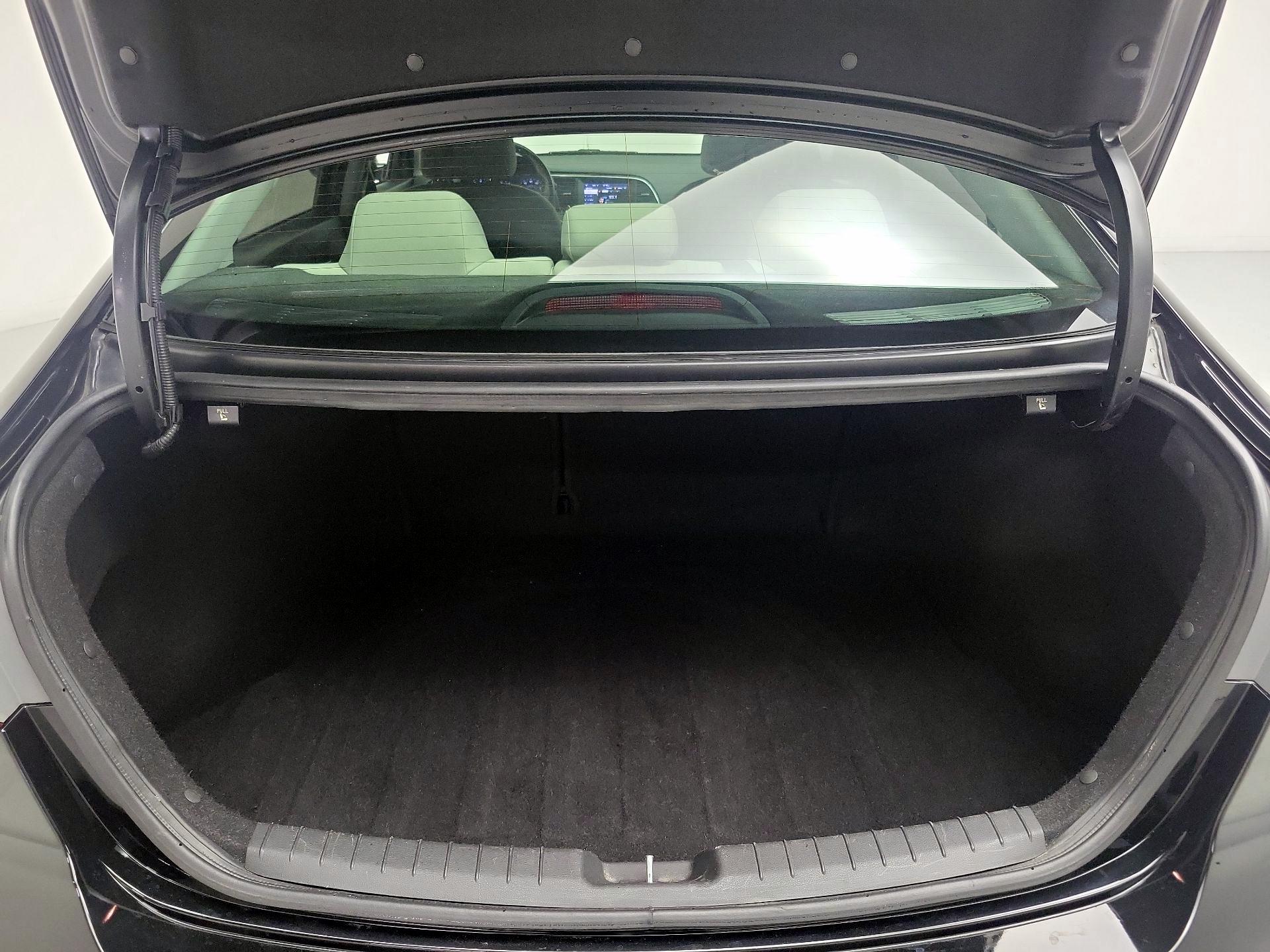 Thumbnail: 2018 Hyundai Elantra - 20