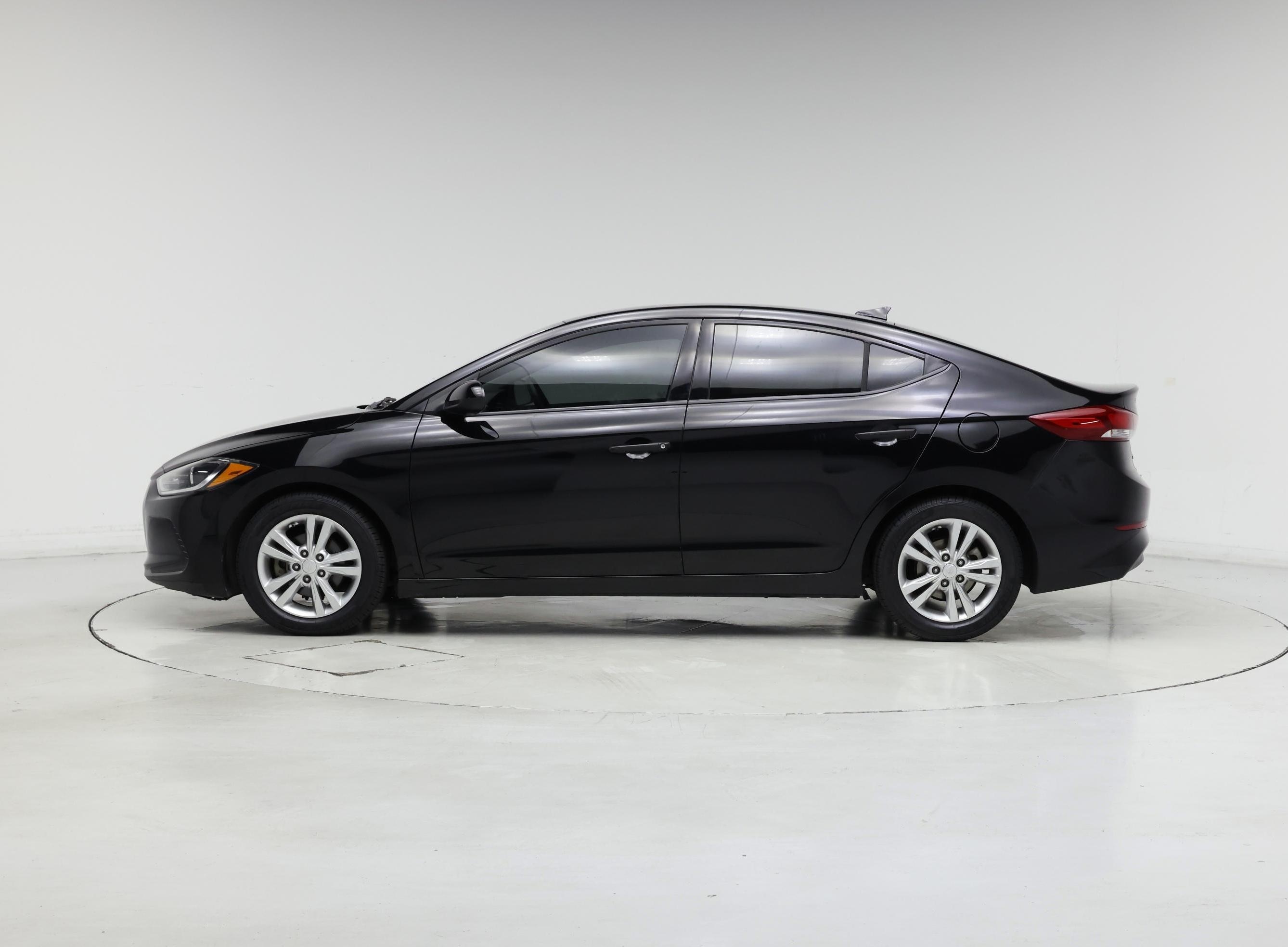 Thumbnail: 2018 Hyundai Elantra - 3