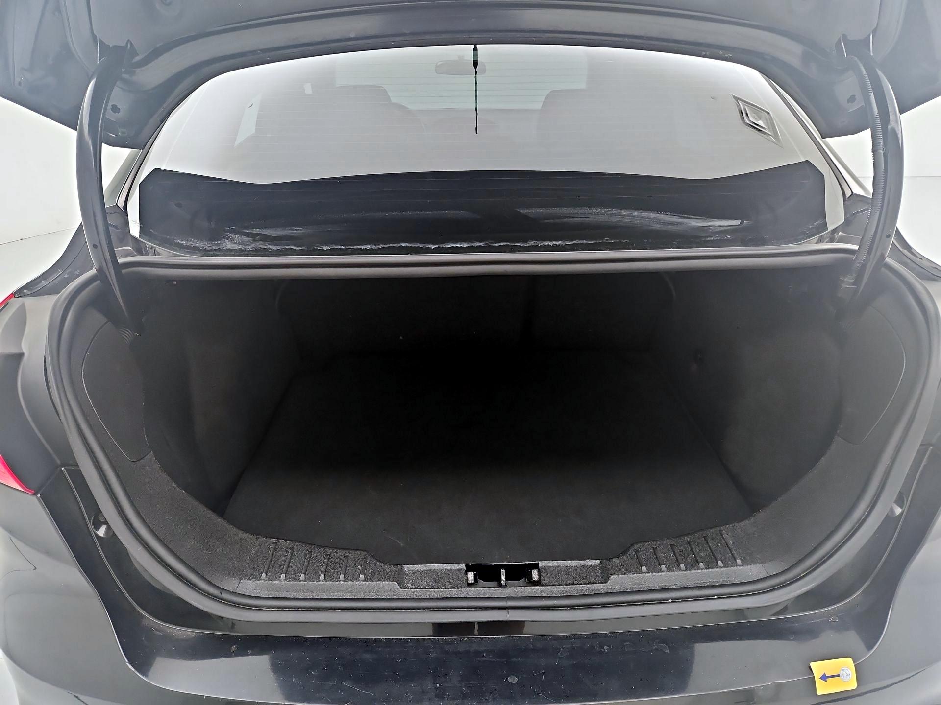 Thumbnail: 2016 Ford Focus - 20