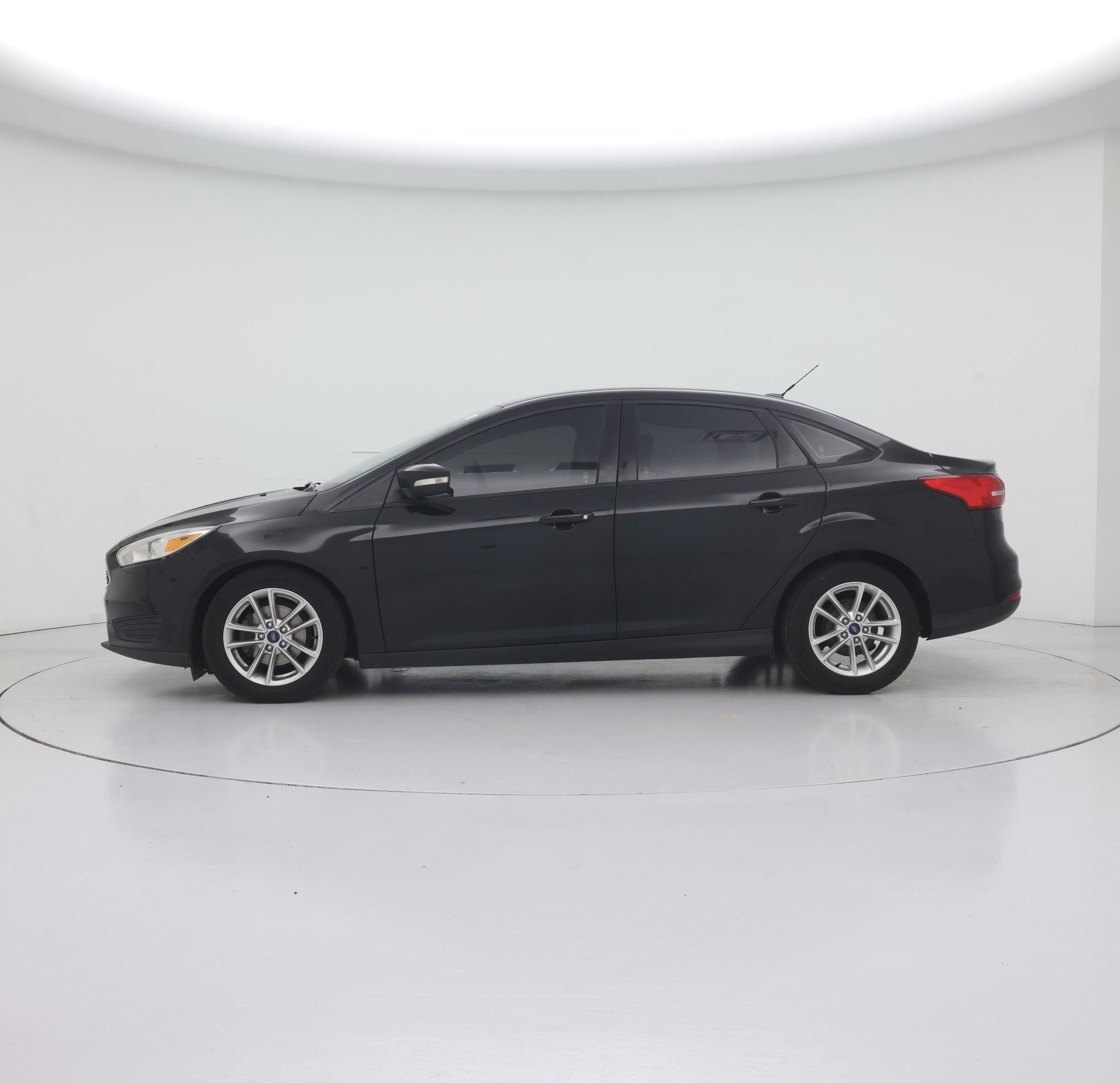 Thumbnail: 2016 Ford Focus - 3