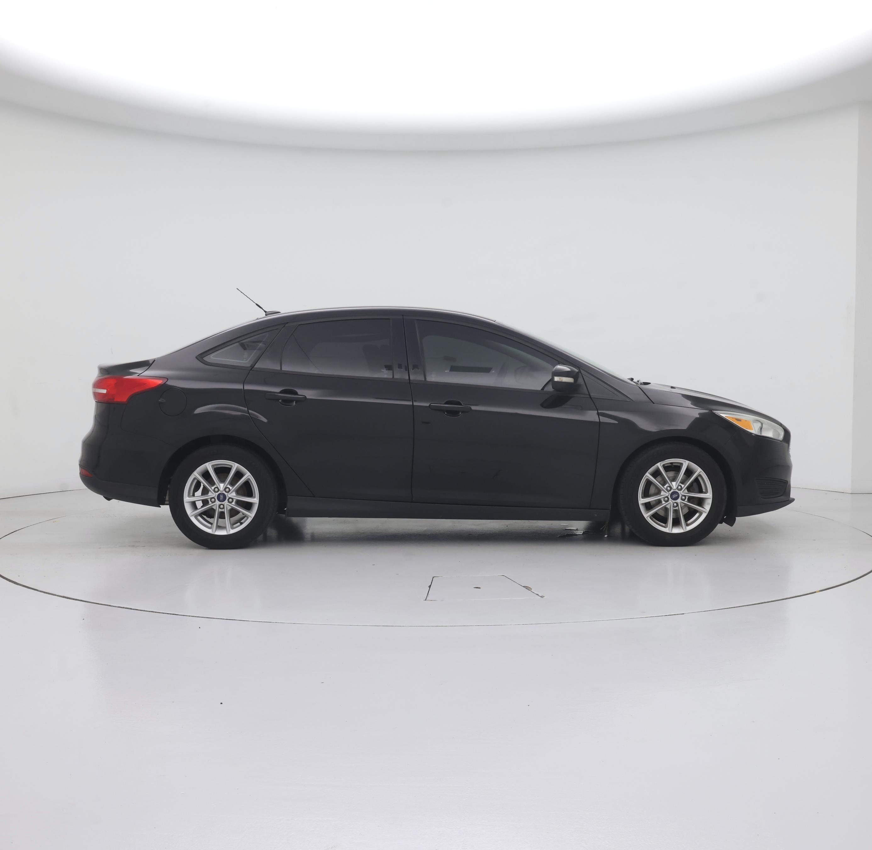 Thumbnail: 2016 Ford Focus - 7