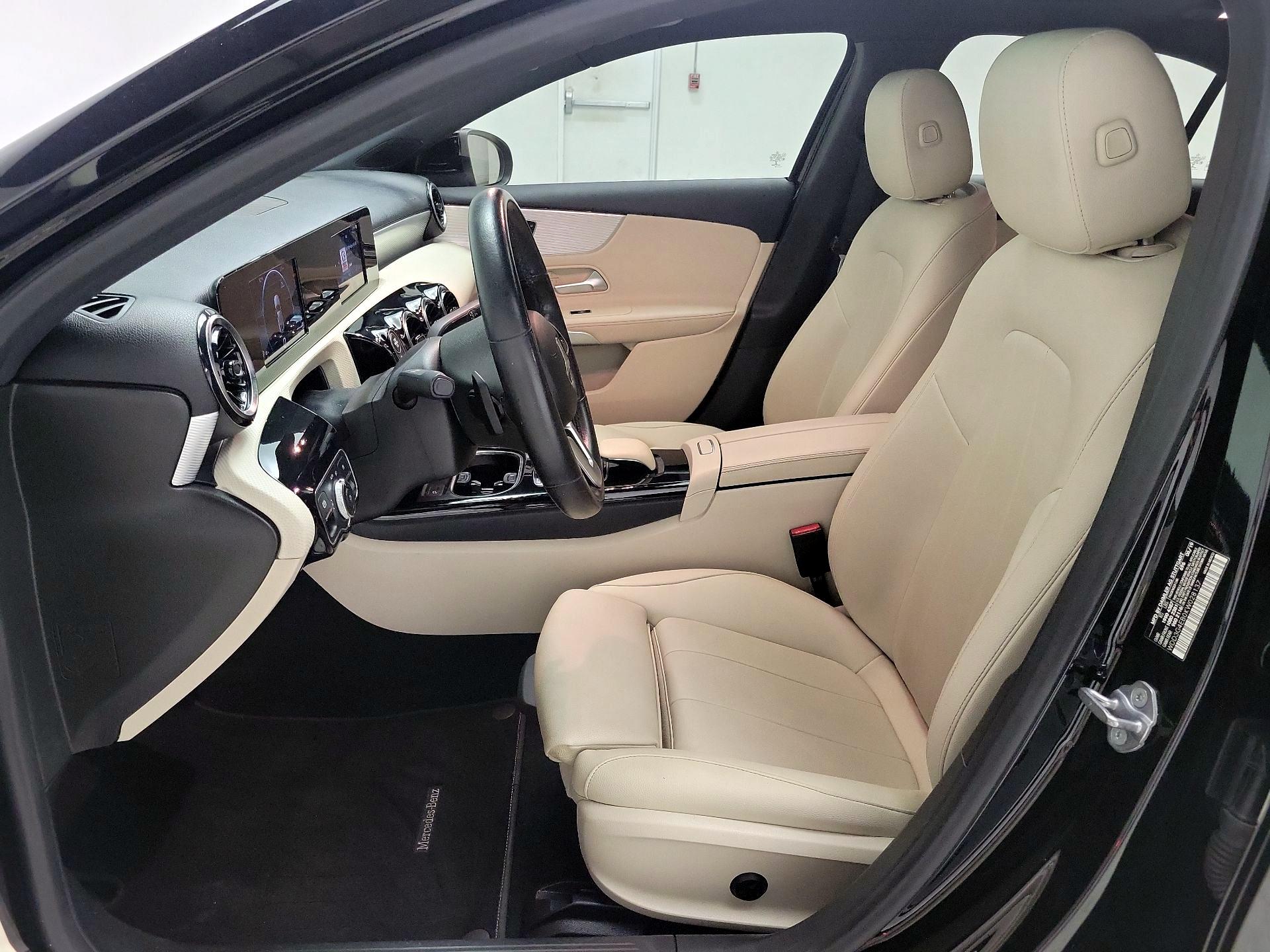 Thumbnail: 2019 Mercedes-Benz A-Class - 11