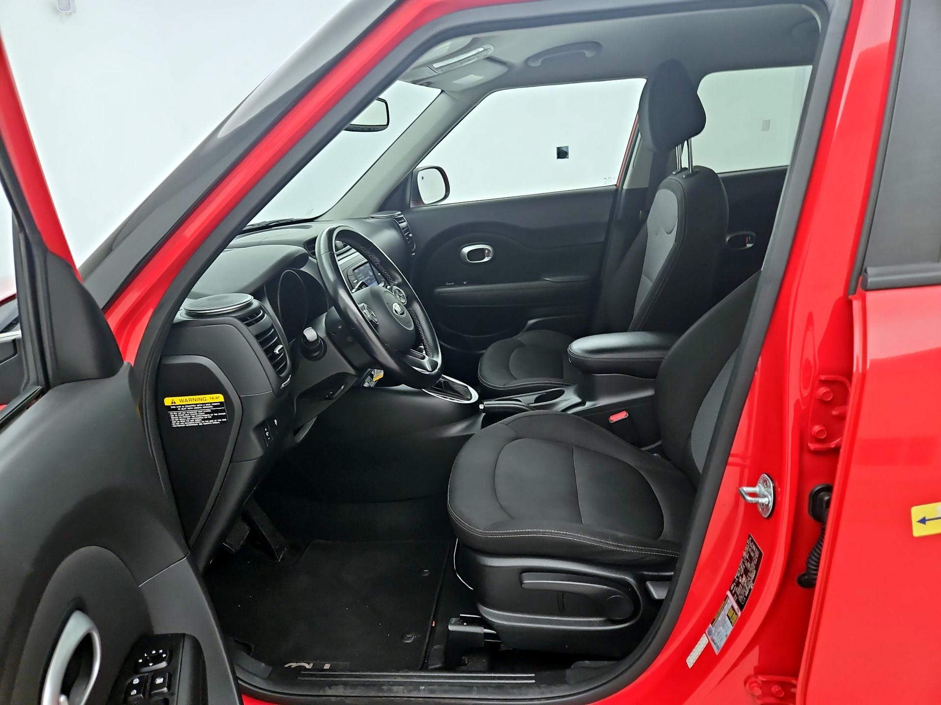 Thumbnail: 2017 Kia Soul - 11