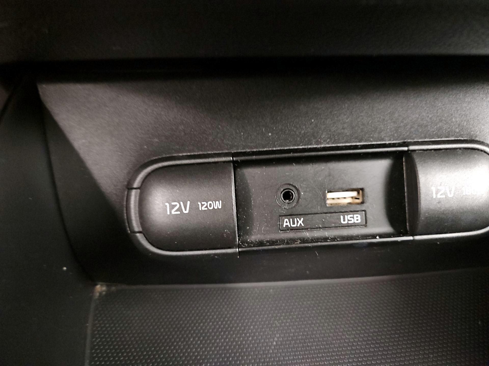 Thumbnail: 2017 Kia Soul - 18