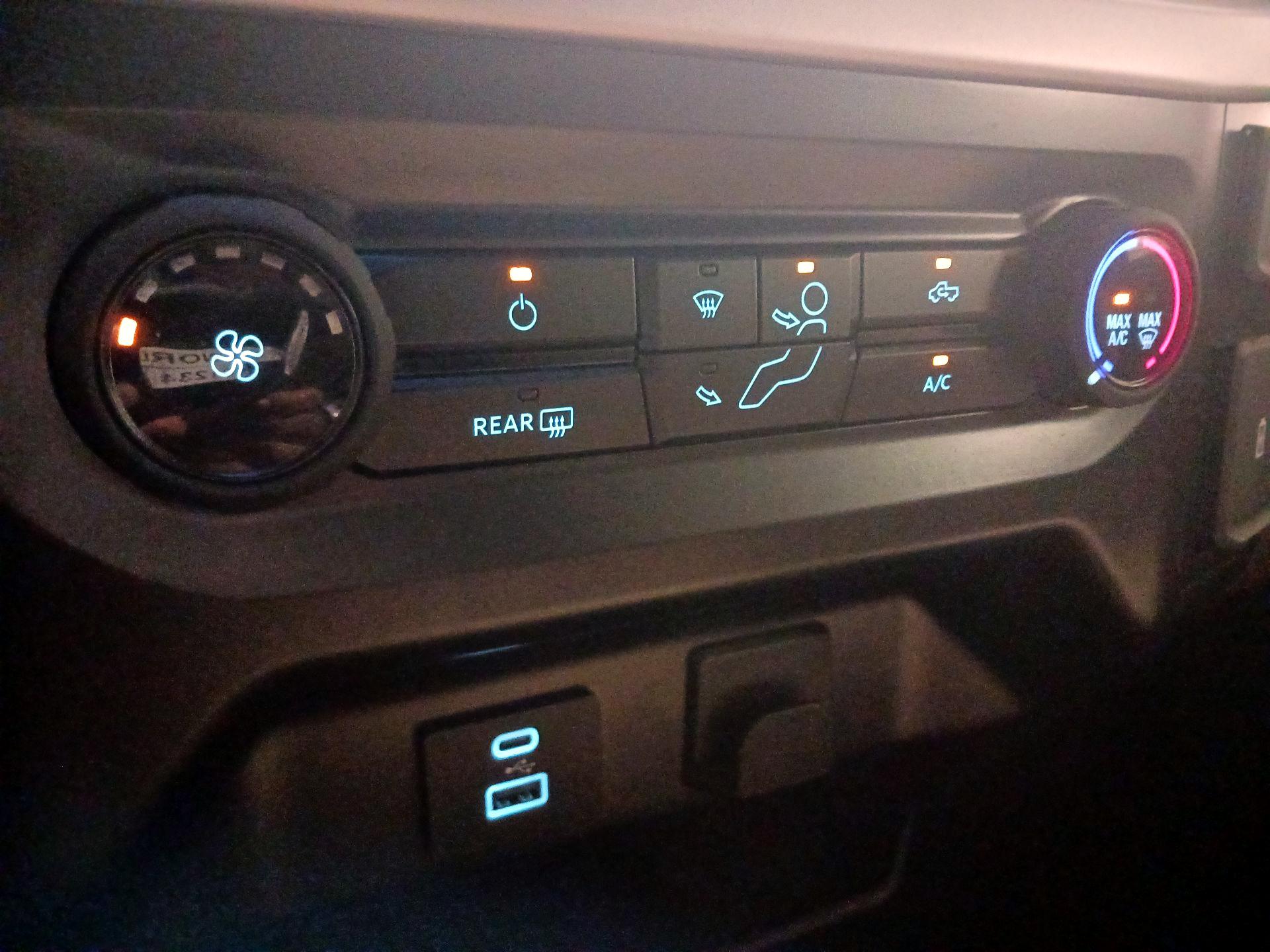 Thumbnail: 2023 Tesla Model 3 - 16