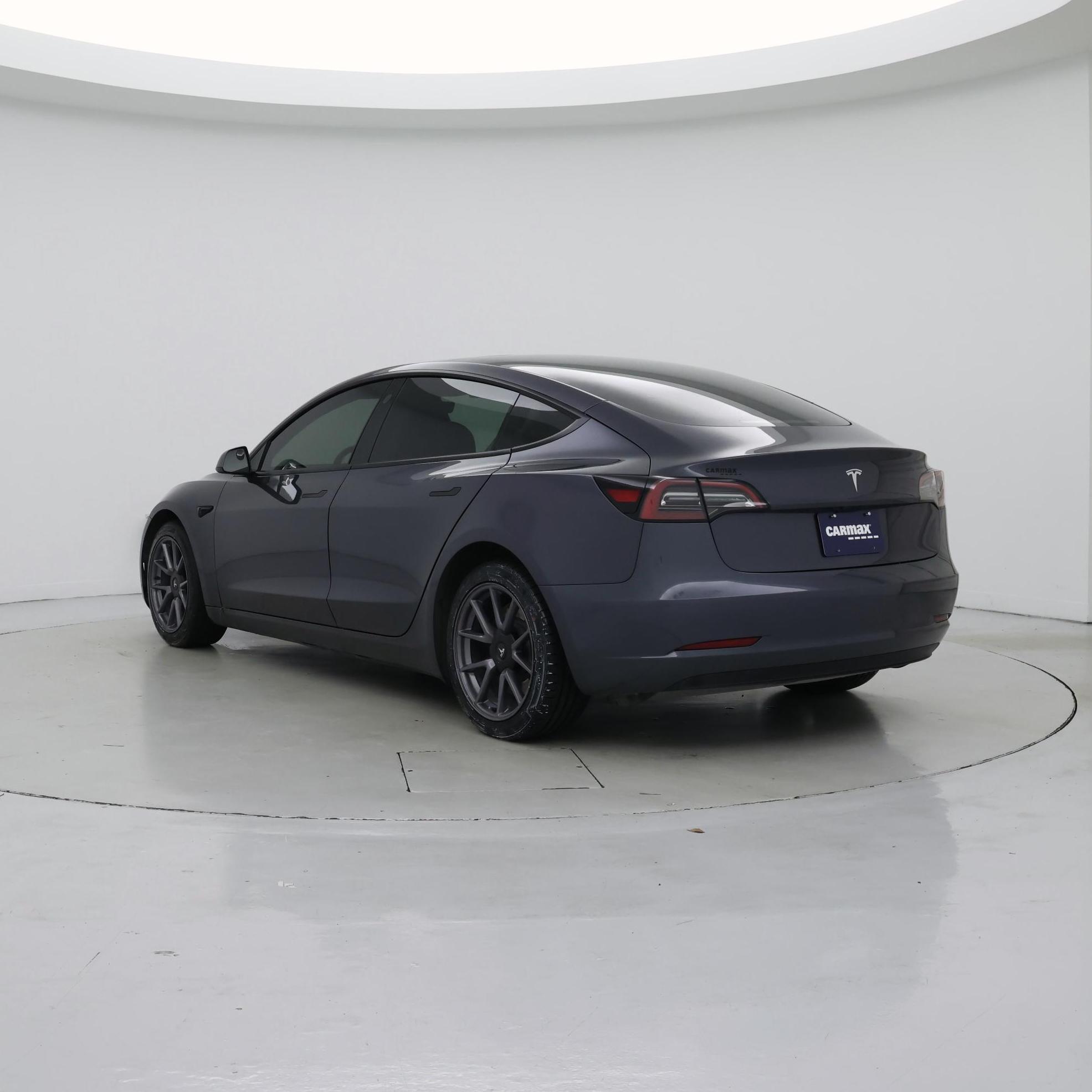 Thumbnail: 2023 Tesla Model 3 - 2