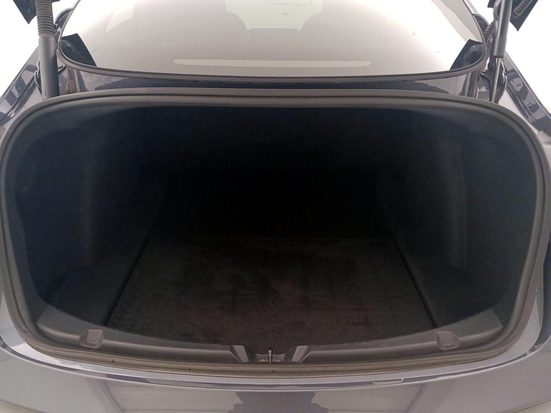 Thumbnail: 2023 Tesla Model 3 - 19