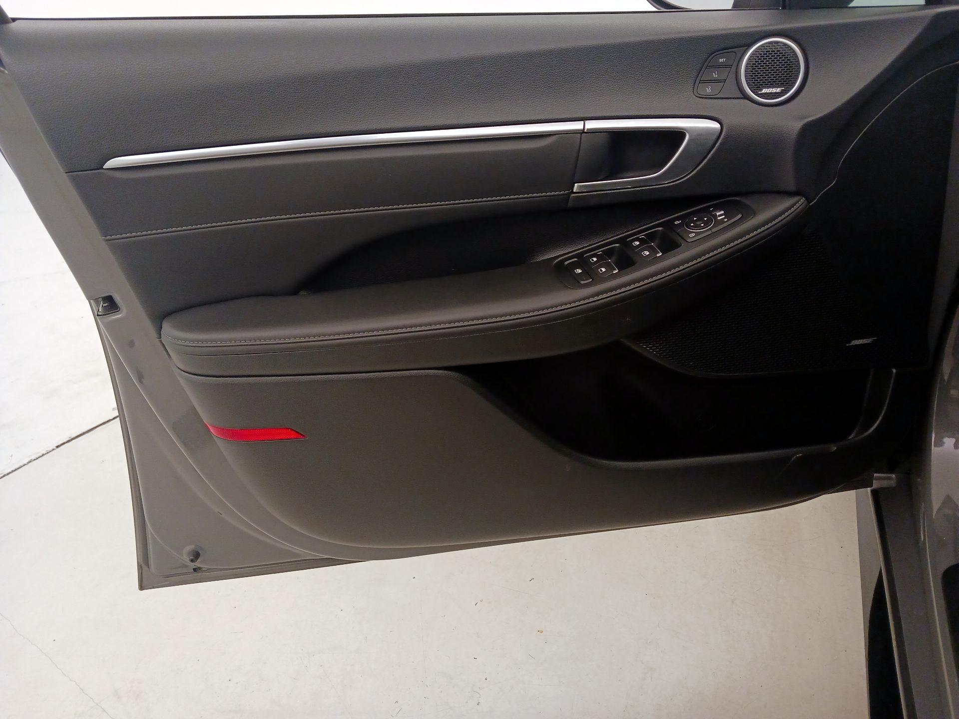 Thumbnail: 2023 Hyundai Sonata - 12