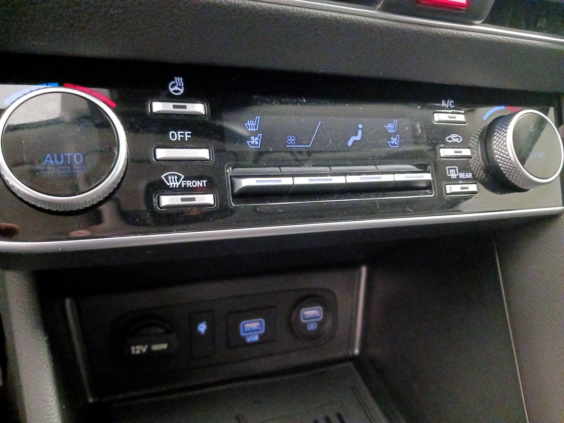 Thumbnail: 2023 Hyundai Sonata - 17