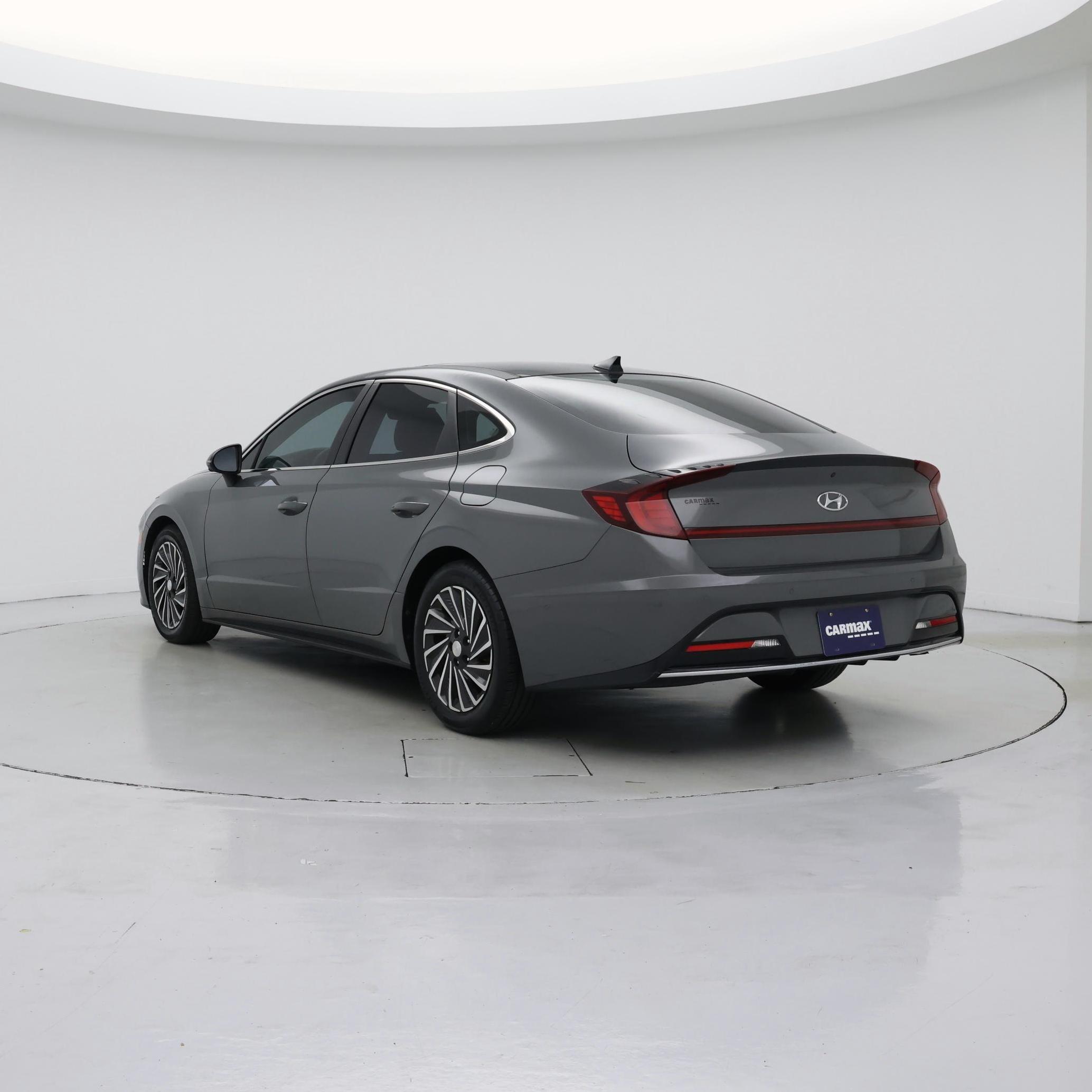 Thumbnail: 2023 Hyundai Sonata - 2