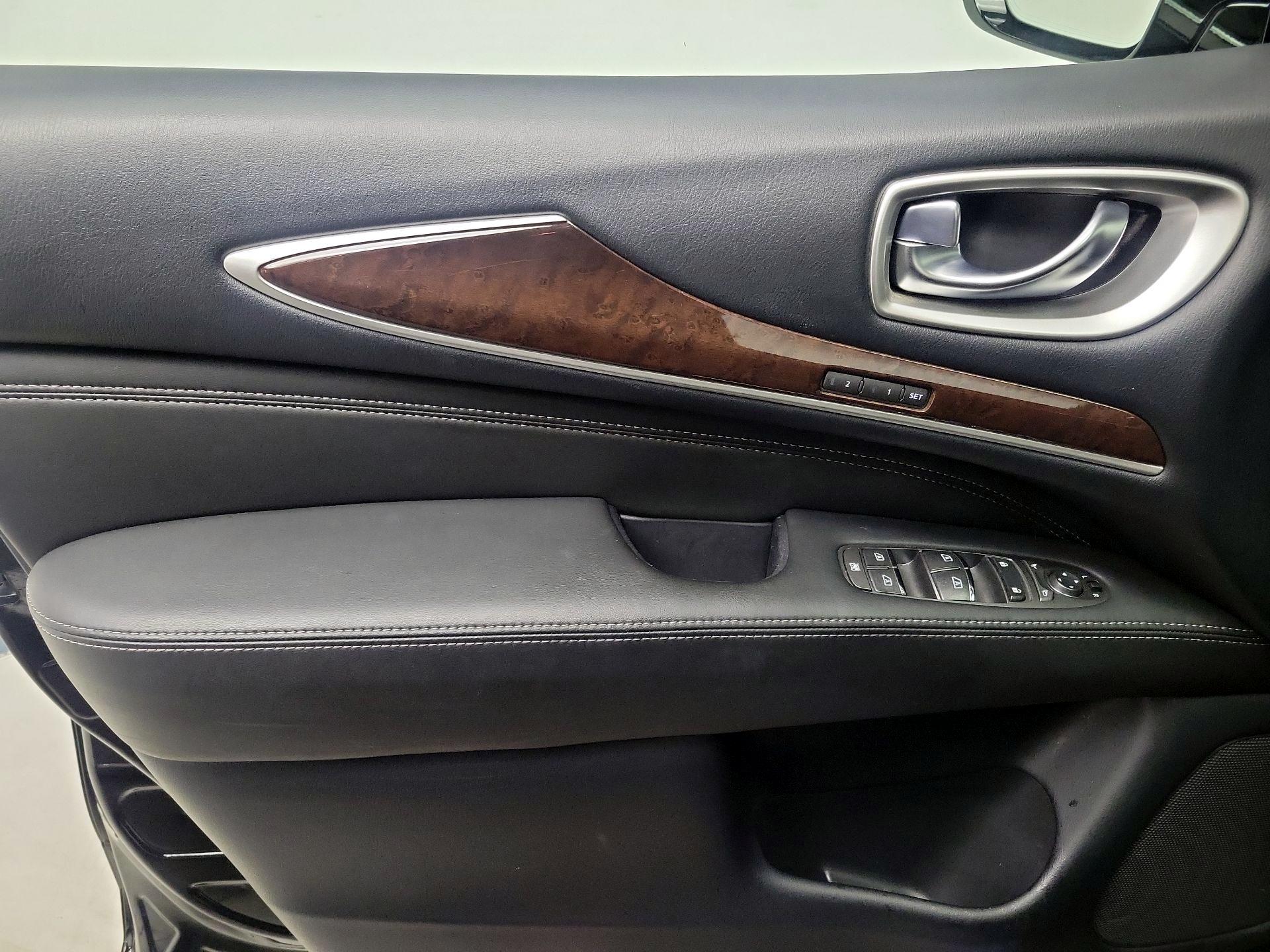 Thumbnail: 2019 INFINITI QX60 - 12