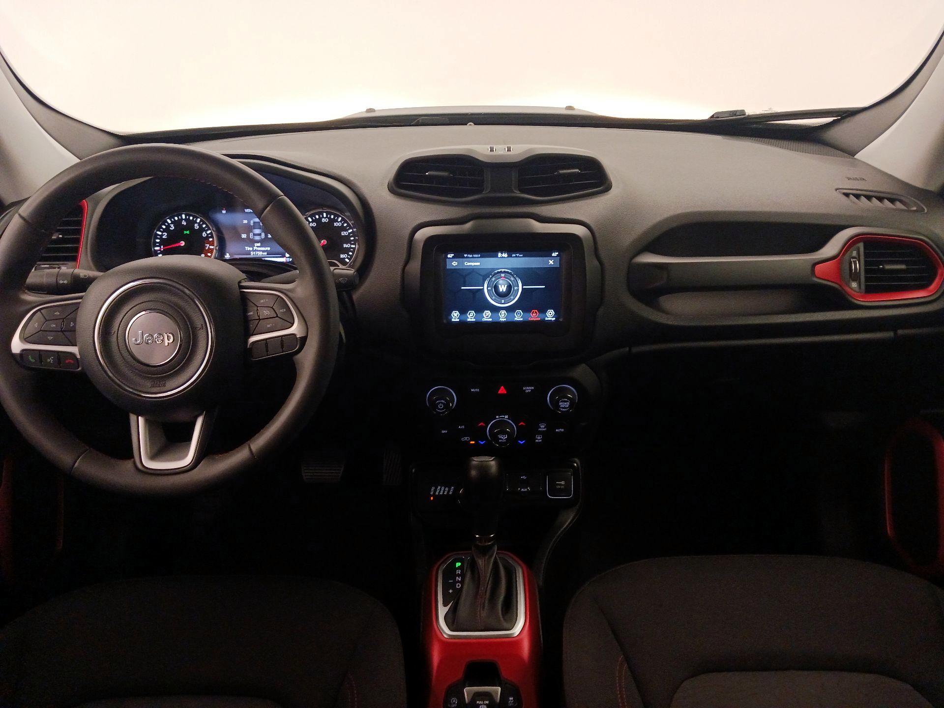 Thumbnail: 2020 Jeep Renegade - 9