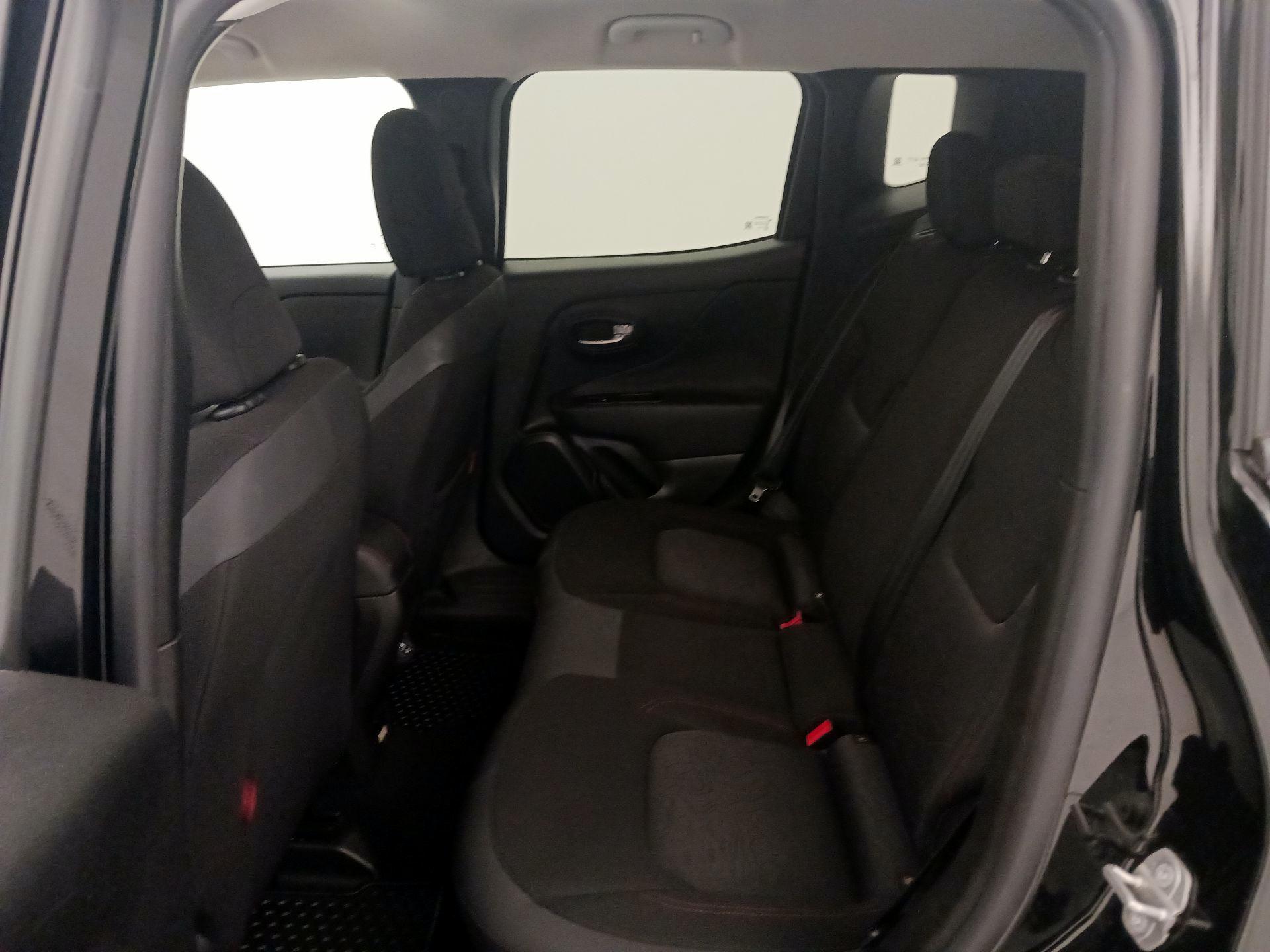 Thumbnail: 2020 Jeep Renegade - 19