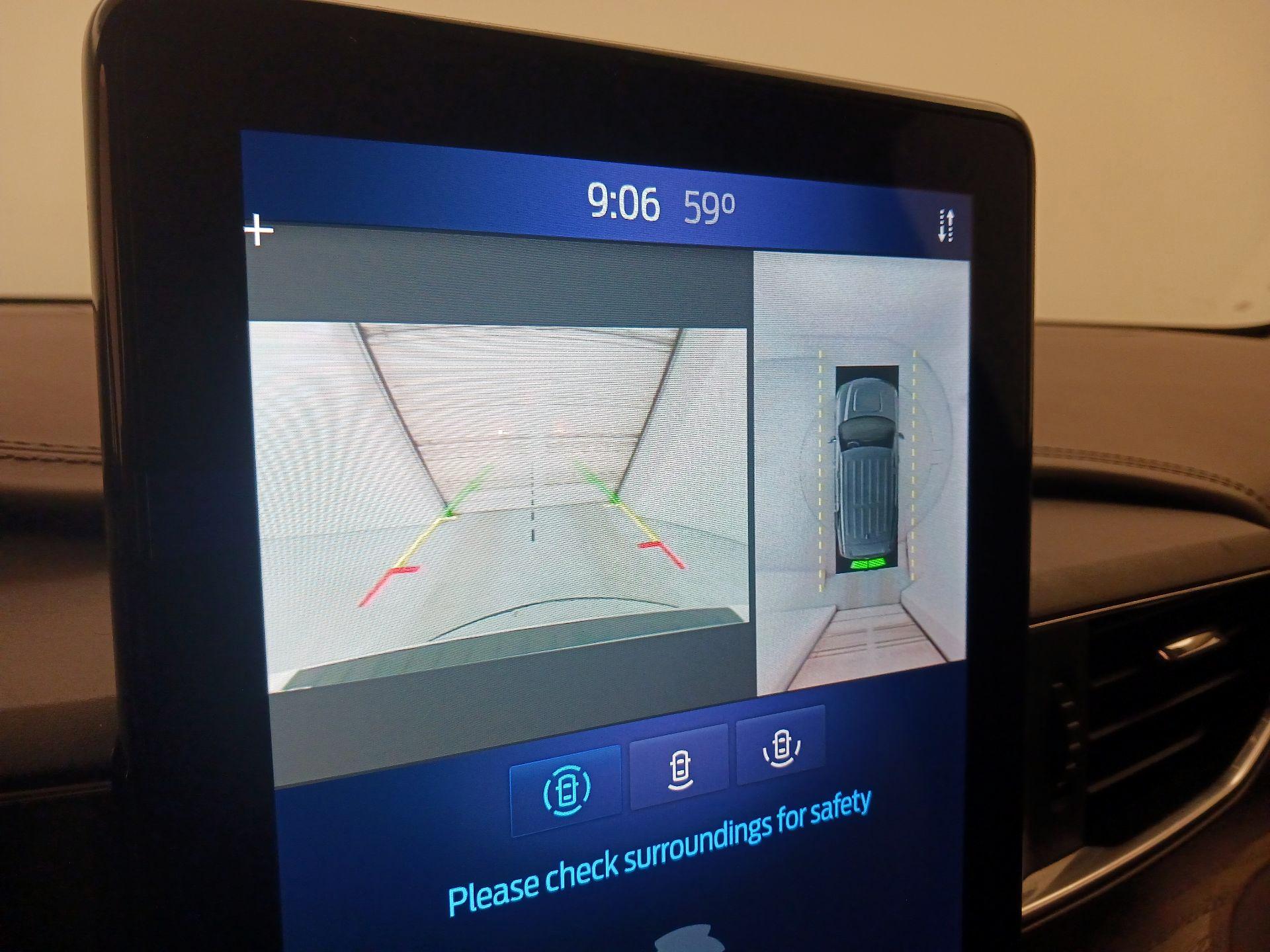 Thumbnail: 2020 Ford Explorer - 15