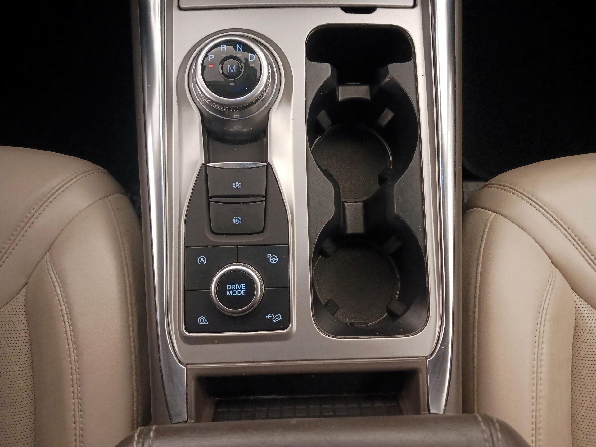 Thumbnail: 2020 Ford Explorer - 18