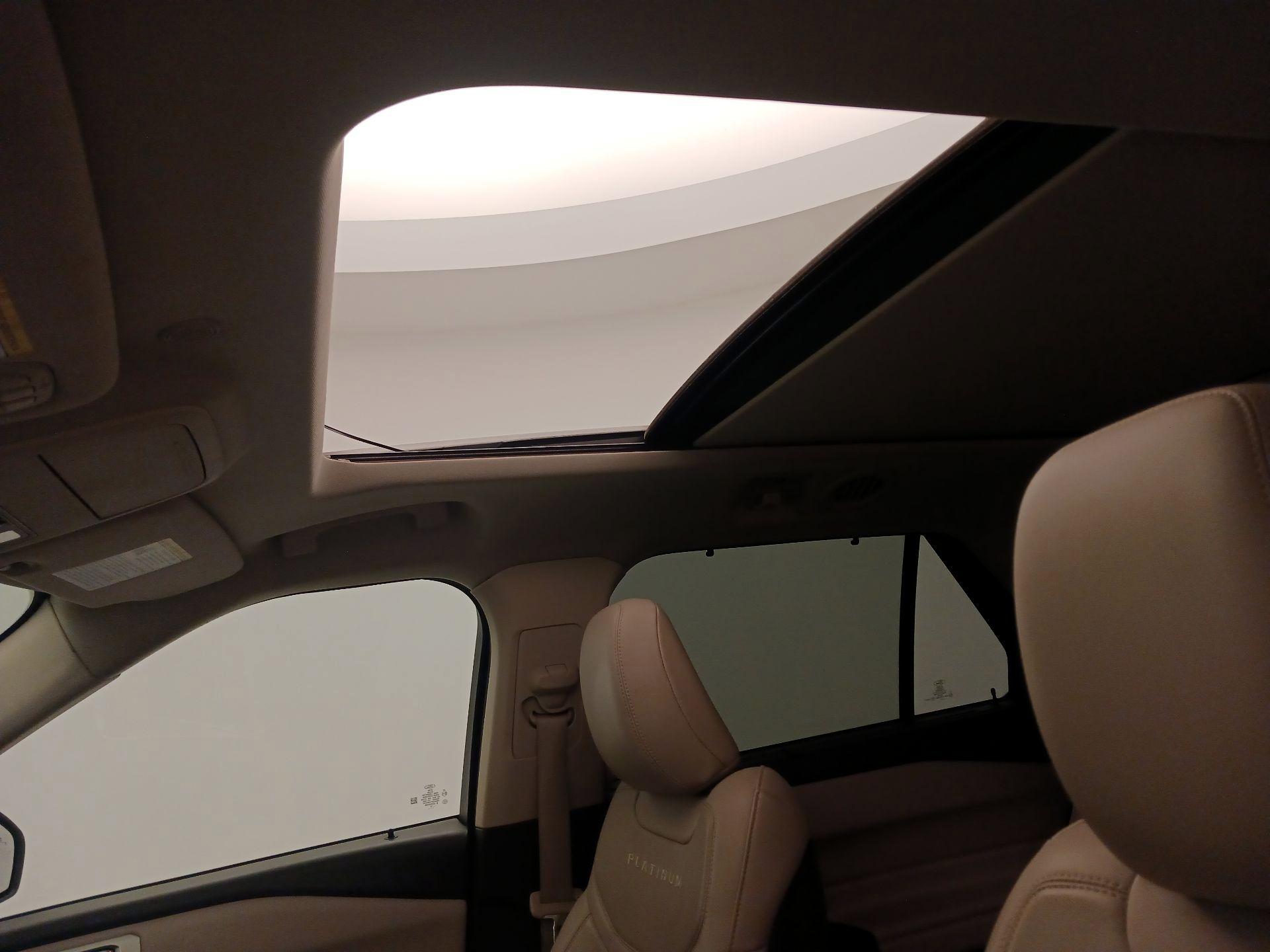 Thumbnail: 2020 Ford Explorer - 20