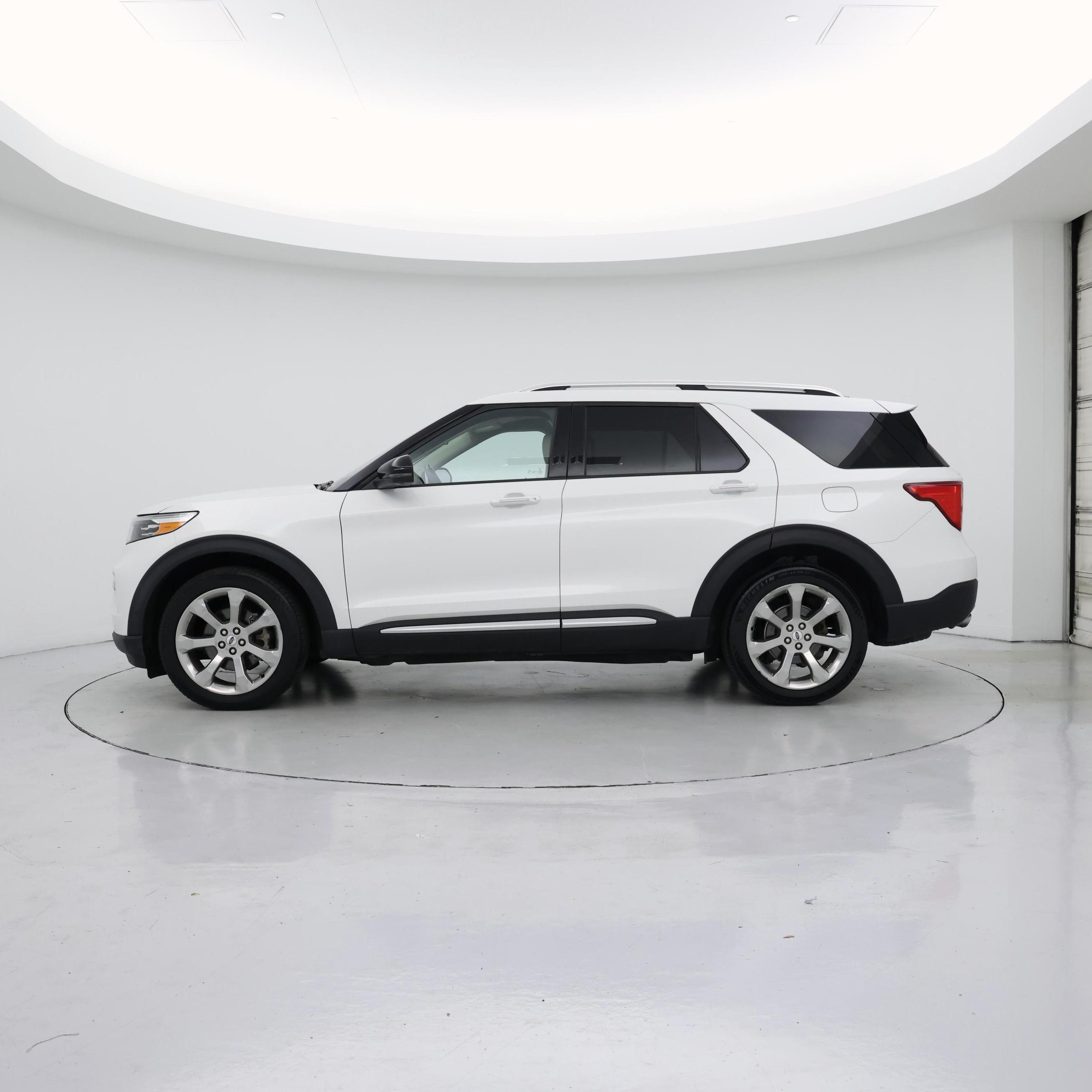 Thumbnail: 2020 Ford Explorer - 3