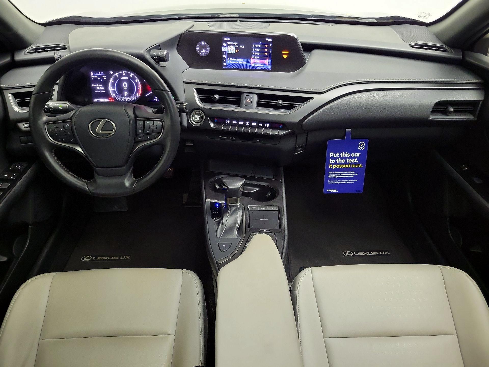 Thumbnail: 2019 Lexus UX - 9