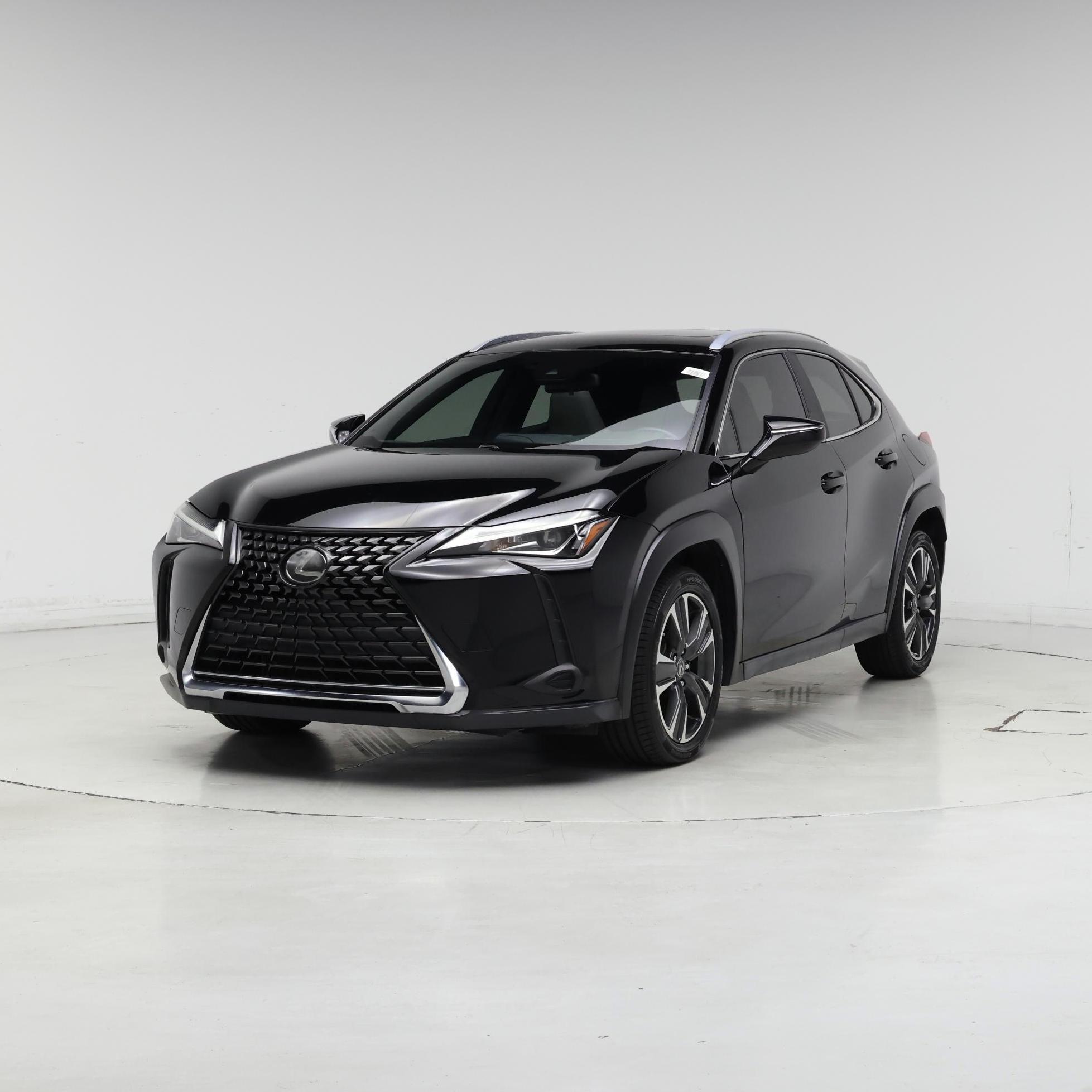 Thumbnail: 2019 Lexus UX - 4