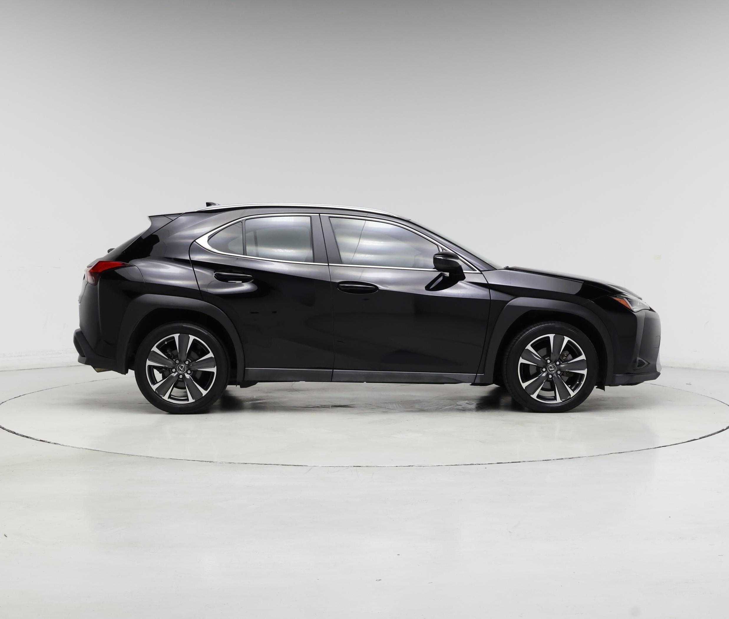 Thumbnail: 2019 Lexus UX - 7