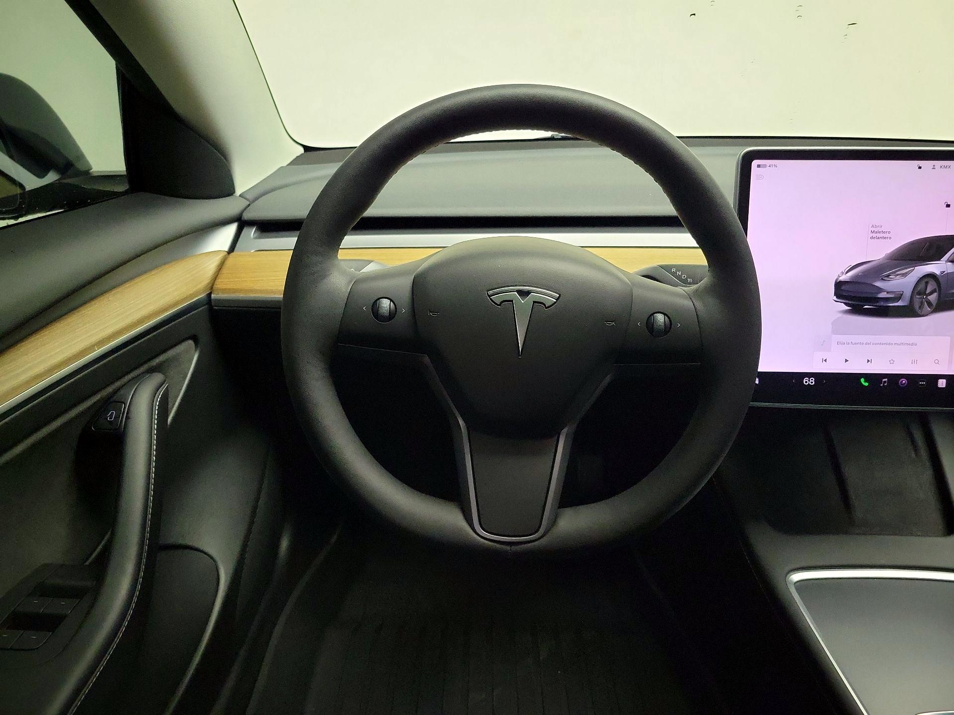 Thumbnail: 2023 Tesla Model 3 - 10
