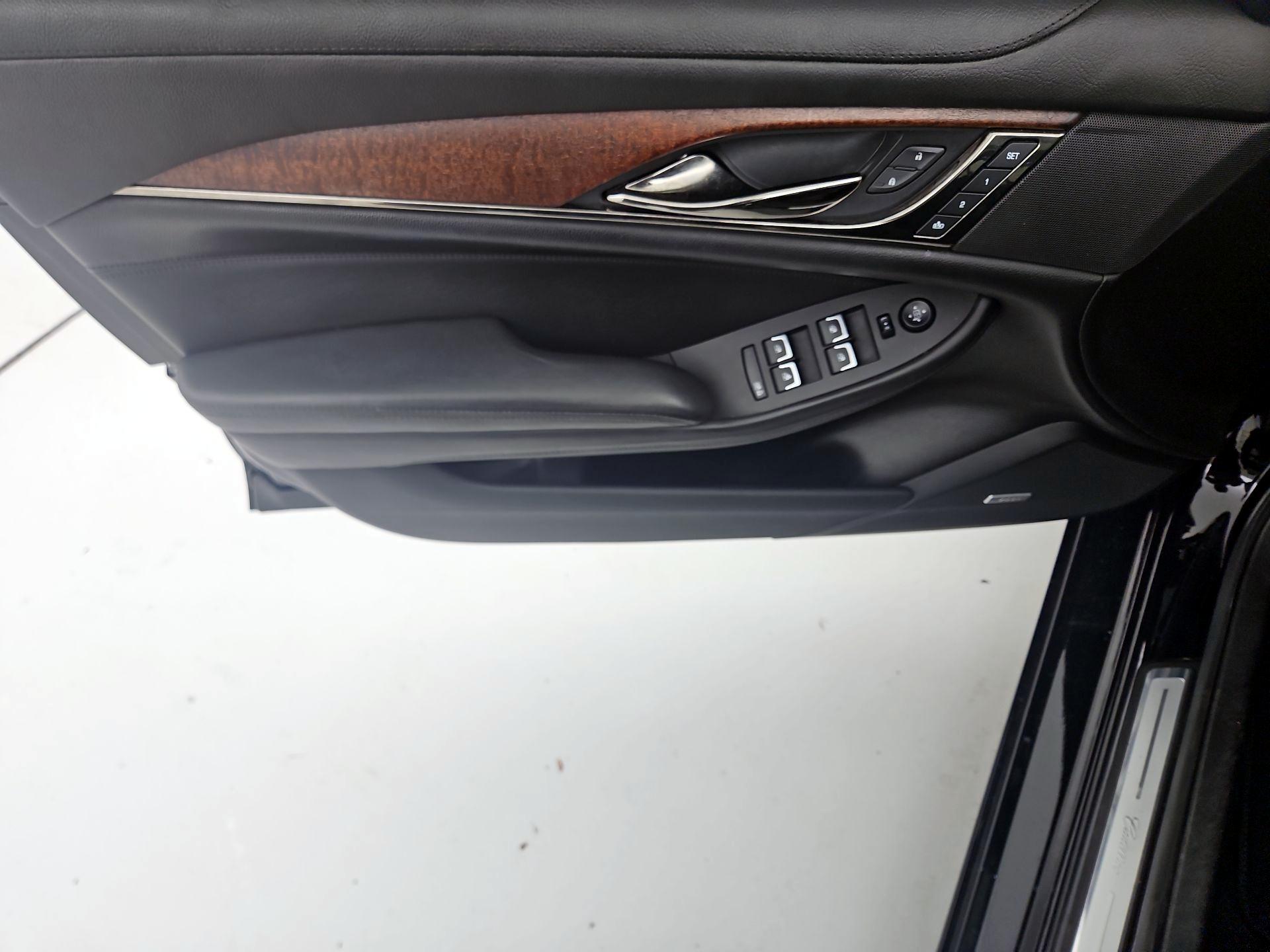 Thumbnail: 2018 Cadillac CTS - 12