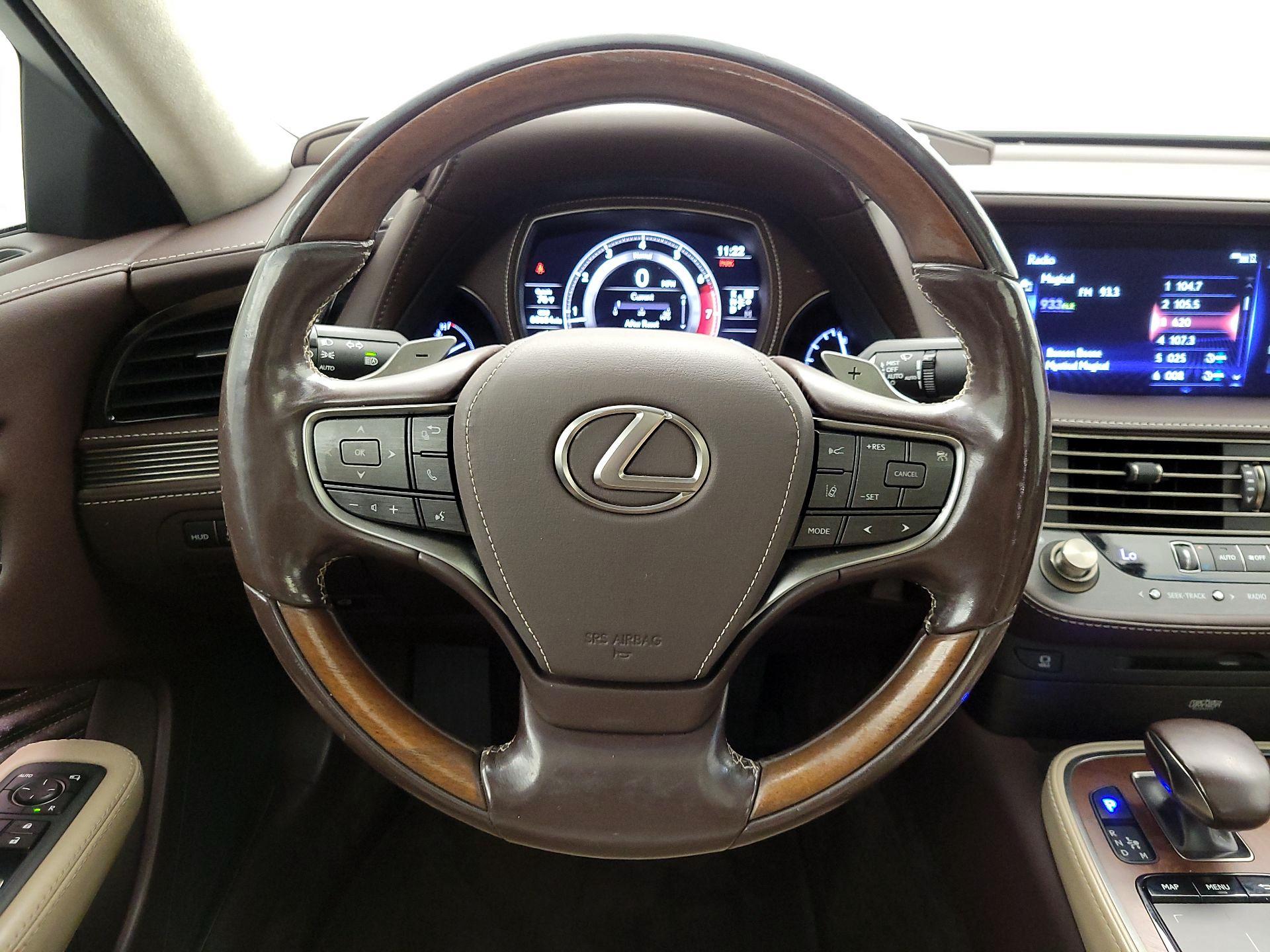 Thumbnail: 2019 Lexus LS - 10