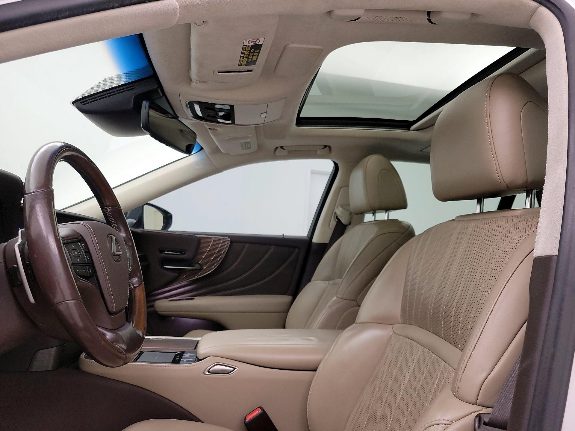 Thumbnail: 2019 Lexus LS - 20