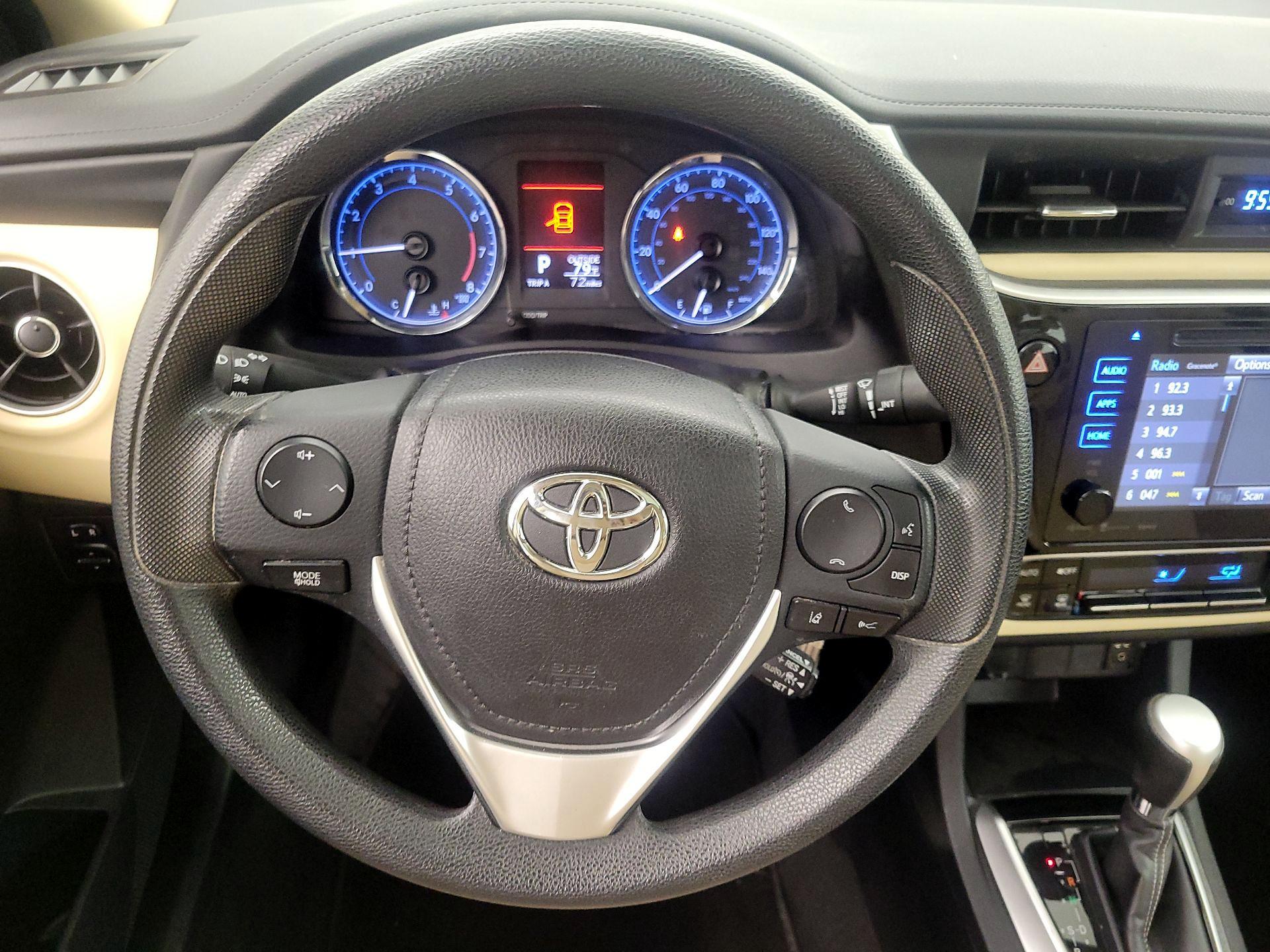 Thumbnail: 2017 Toyota Corolla - 10