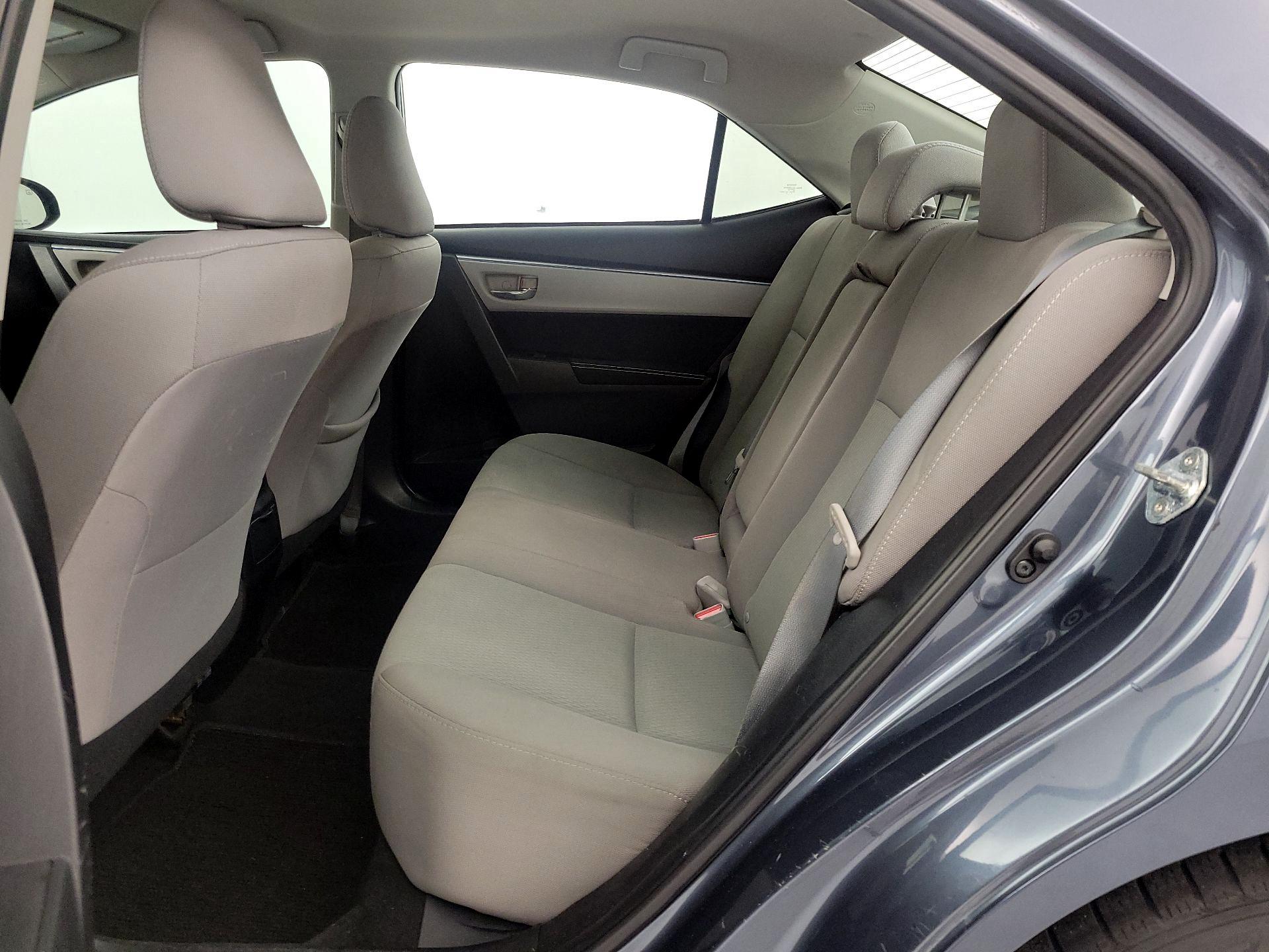 Thumbnail: 2015 Toyota Corolla - 17