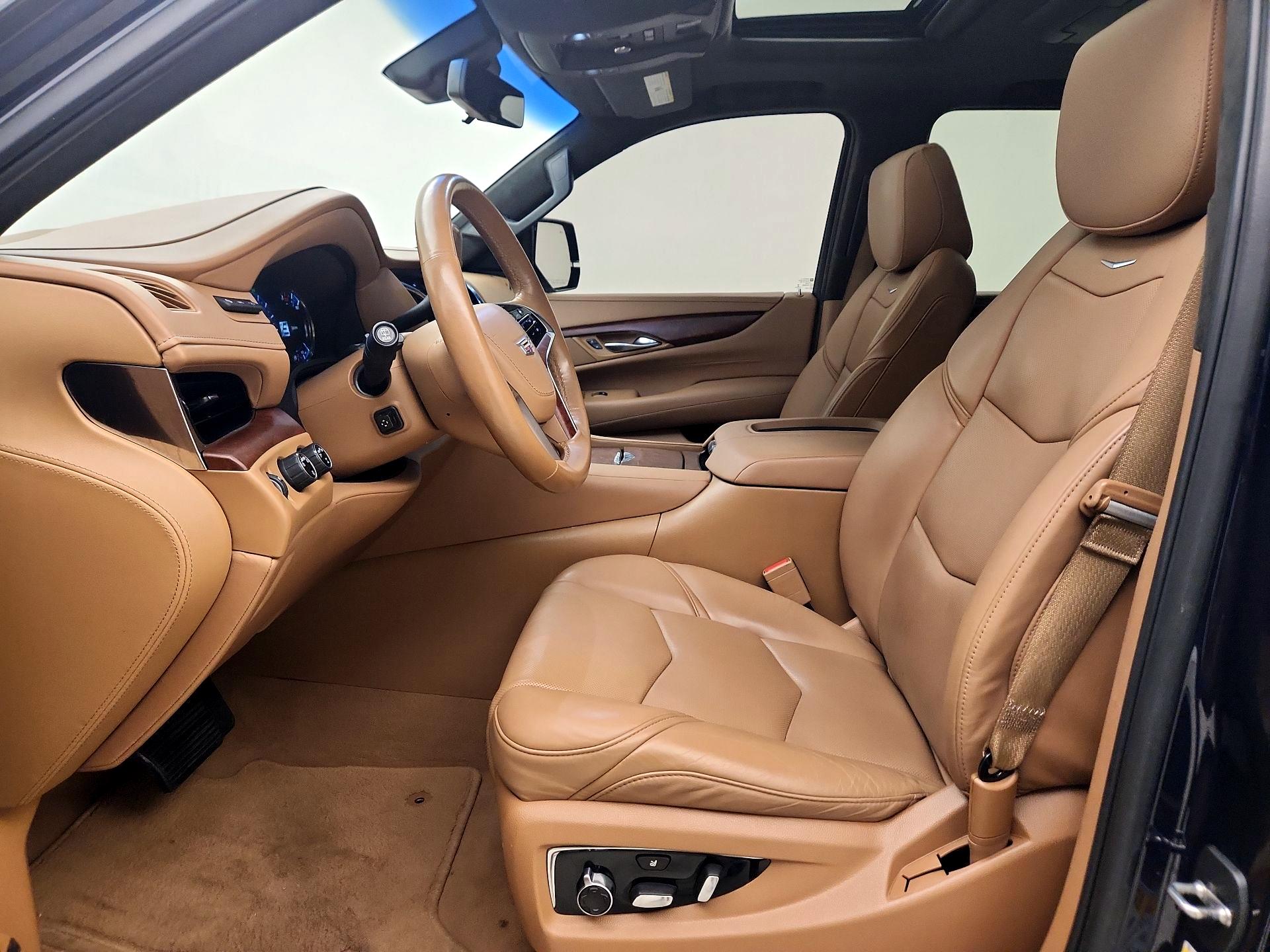 Thumbnail: 2017 Cadillac Escalade - 11